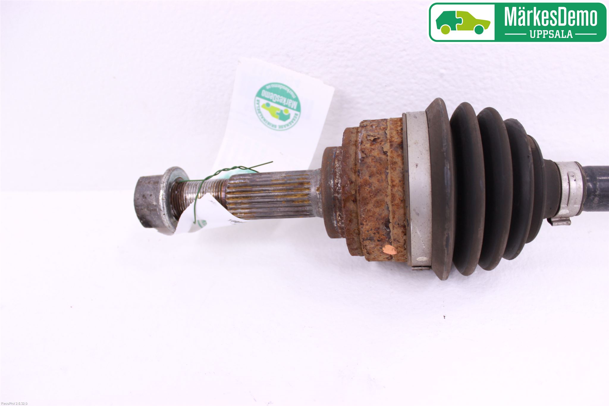 Nissan NOTE E12 14-20 Drivaxel Fram Höger