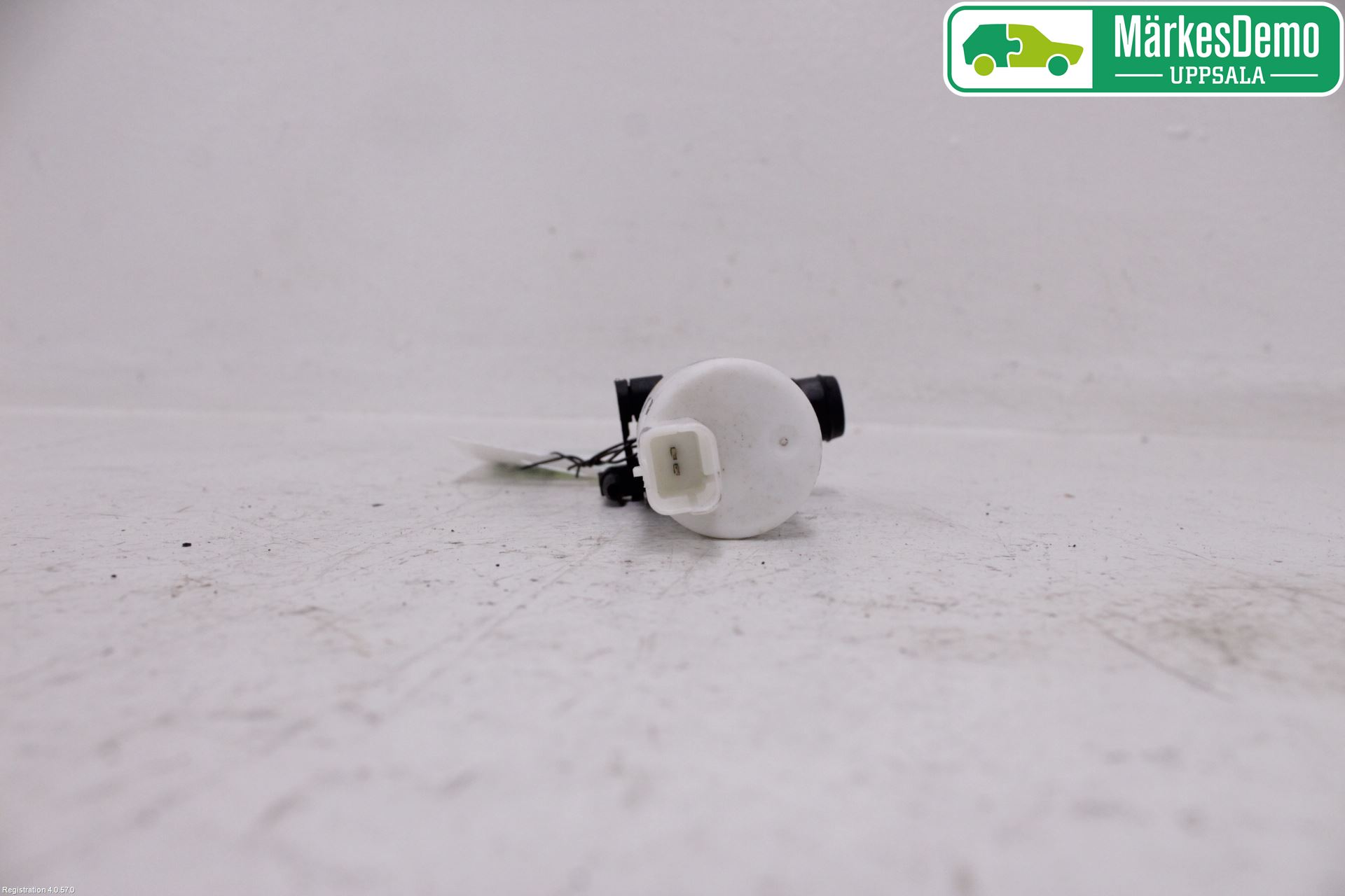 Renault TRAFIC   02-14 Spolarpump Vindruta