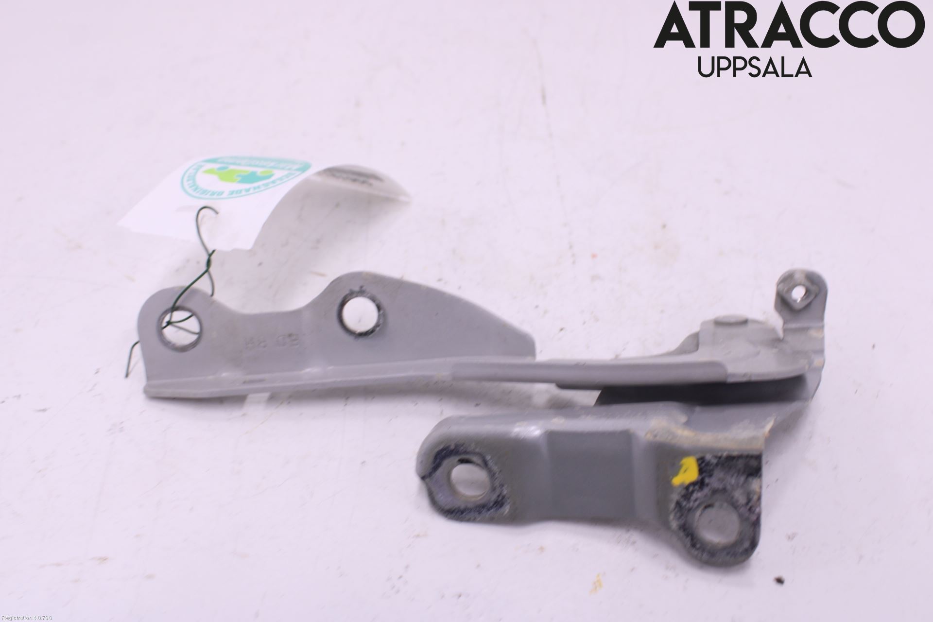 Kia CEED 06-12 Huvgångjärn