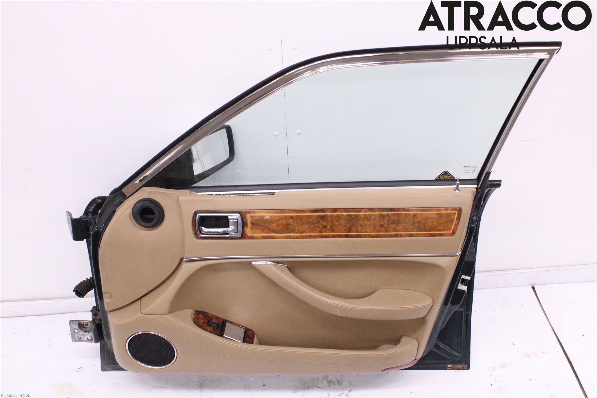 Jaguar XJ40 86-94 Dörr Fram Höger