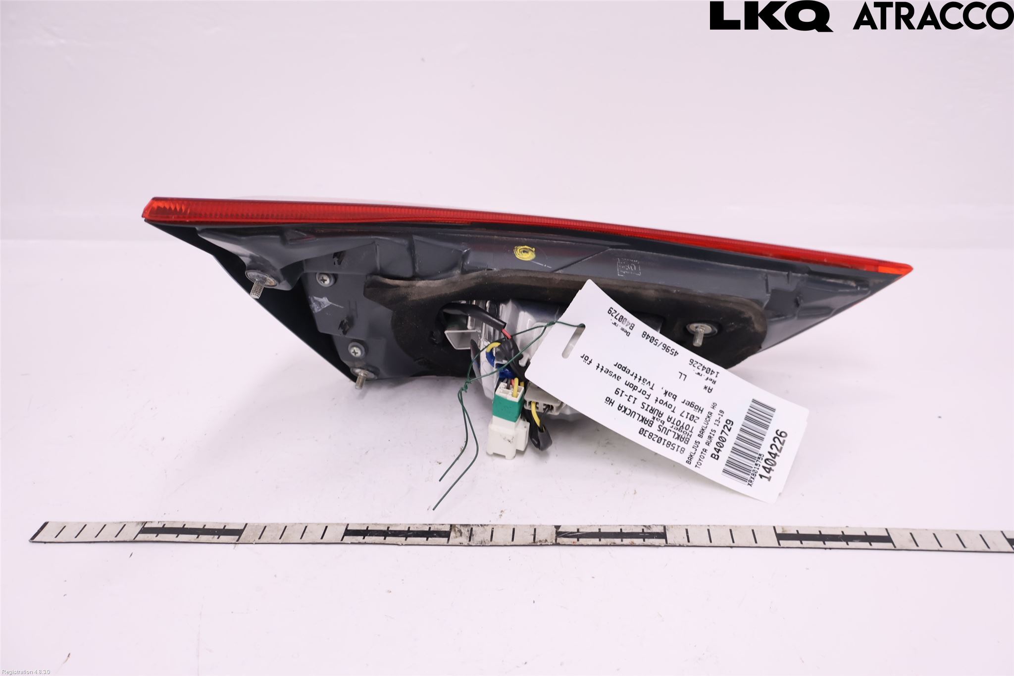 Toyota AURIS 13-19 Bakljus Lucka Hö