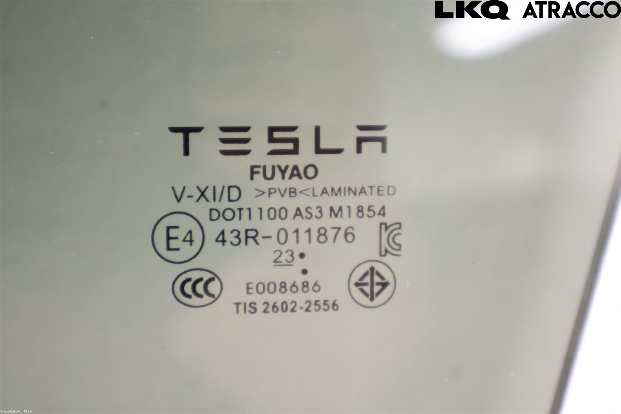 Tesla MODEL Y 21- Dörruta Bak Vänster