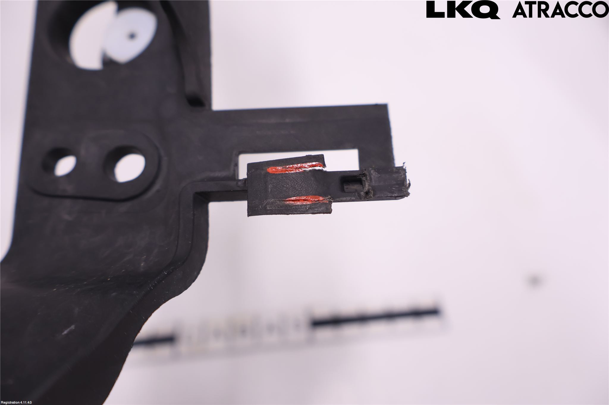 Volvo V90 17->> Stötfångarfäste Bak Hö