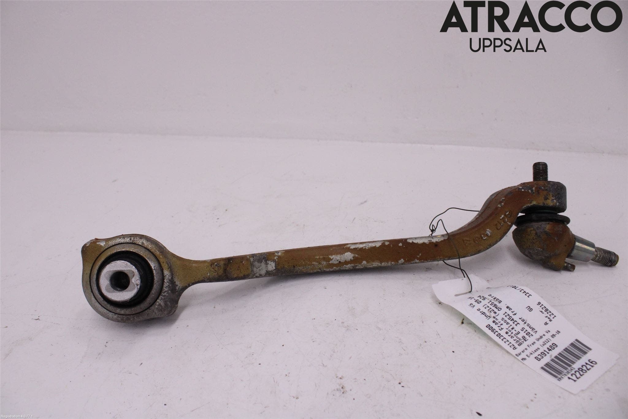 Mercedes-Benz MB E-KLASS (W212) 09-16 Bärarm Fram Undre Vä