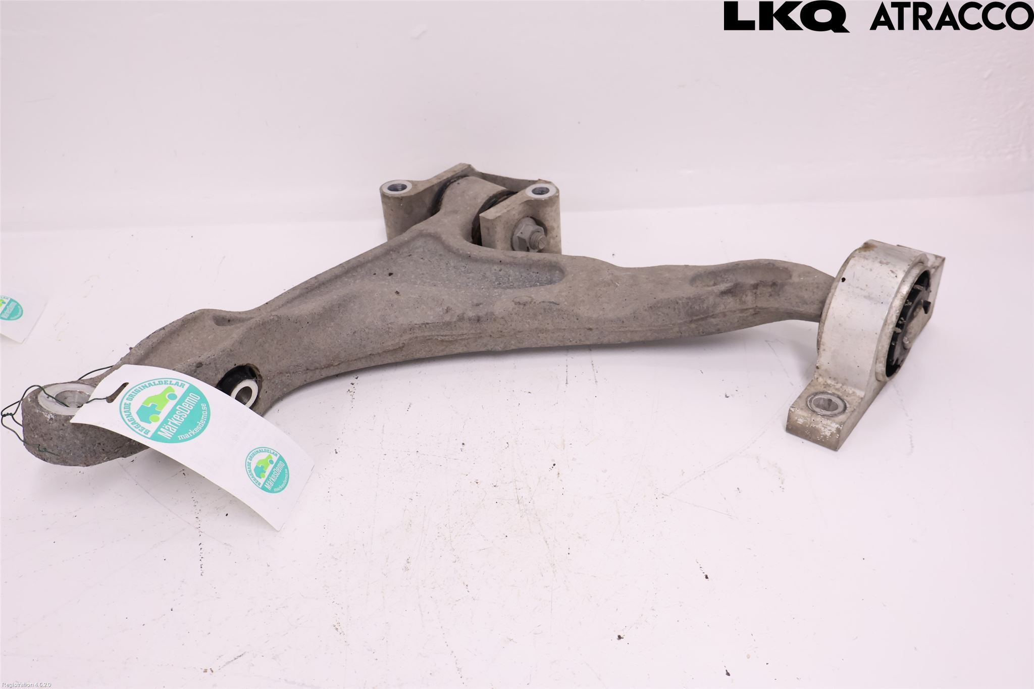 Volvo V90 17->> Bärarm Fram Undre Vä