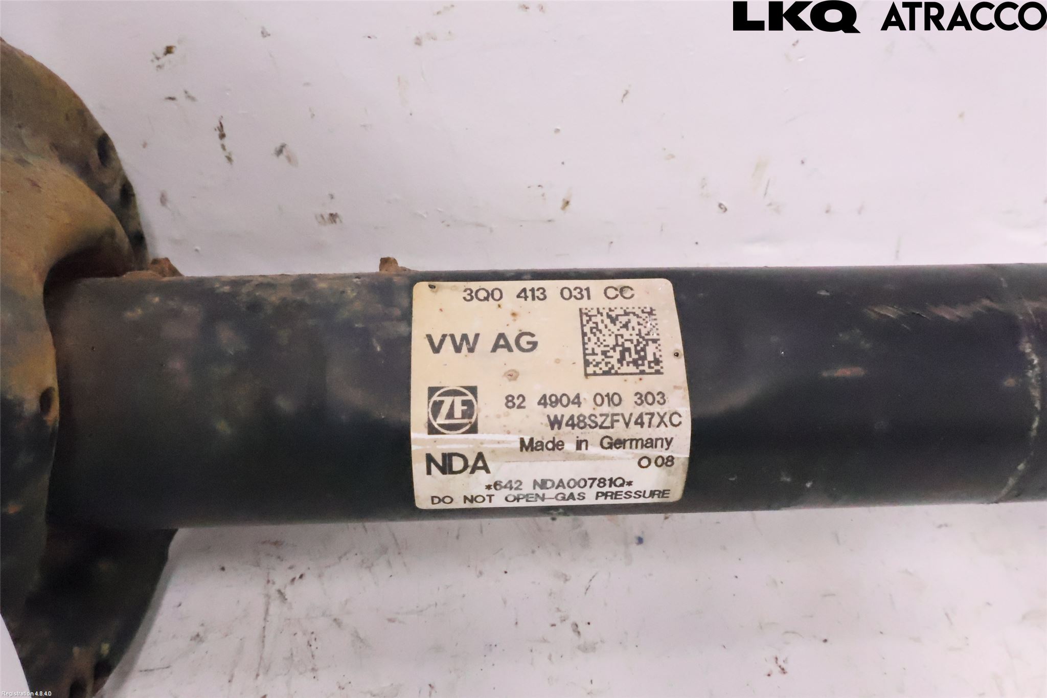 Volkswagen VW PASSAT 15-19 Fjäderben Fram Vänster