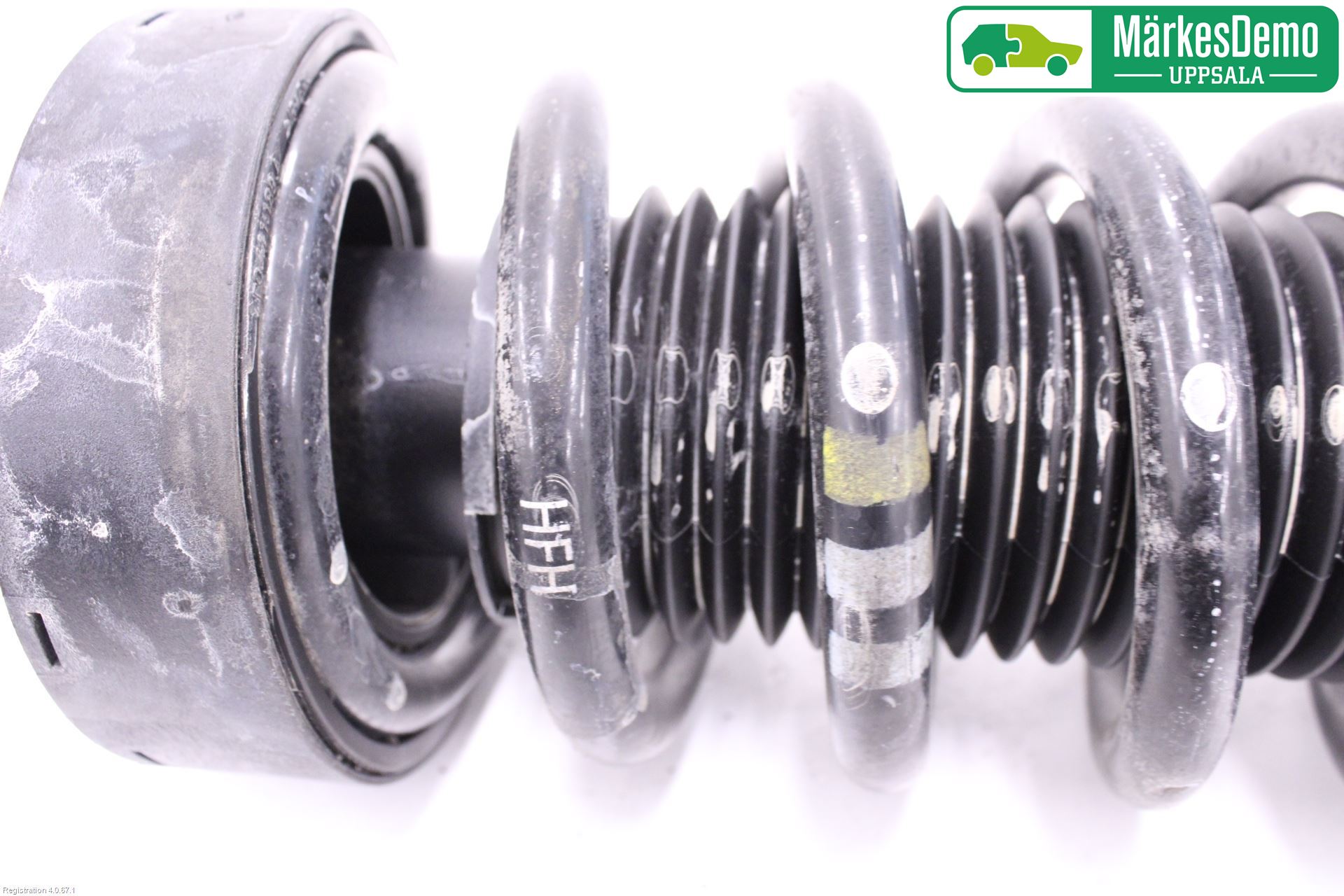 Volkswagen VW TOUAREG 7P 11-18 Fjäderben Fram Höger