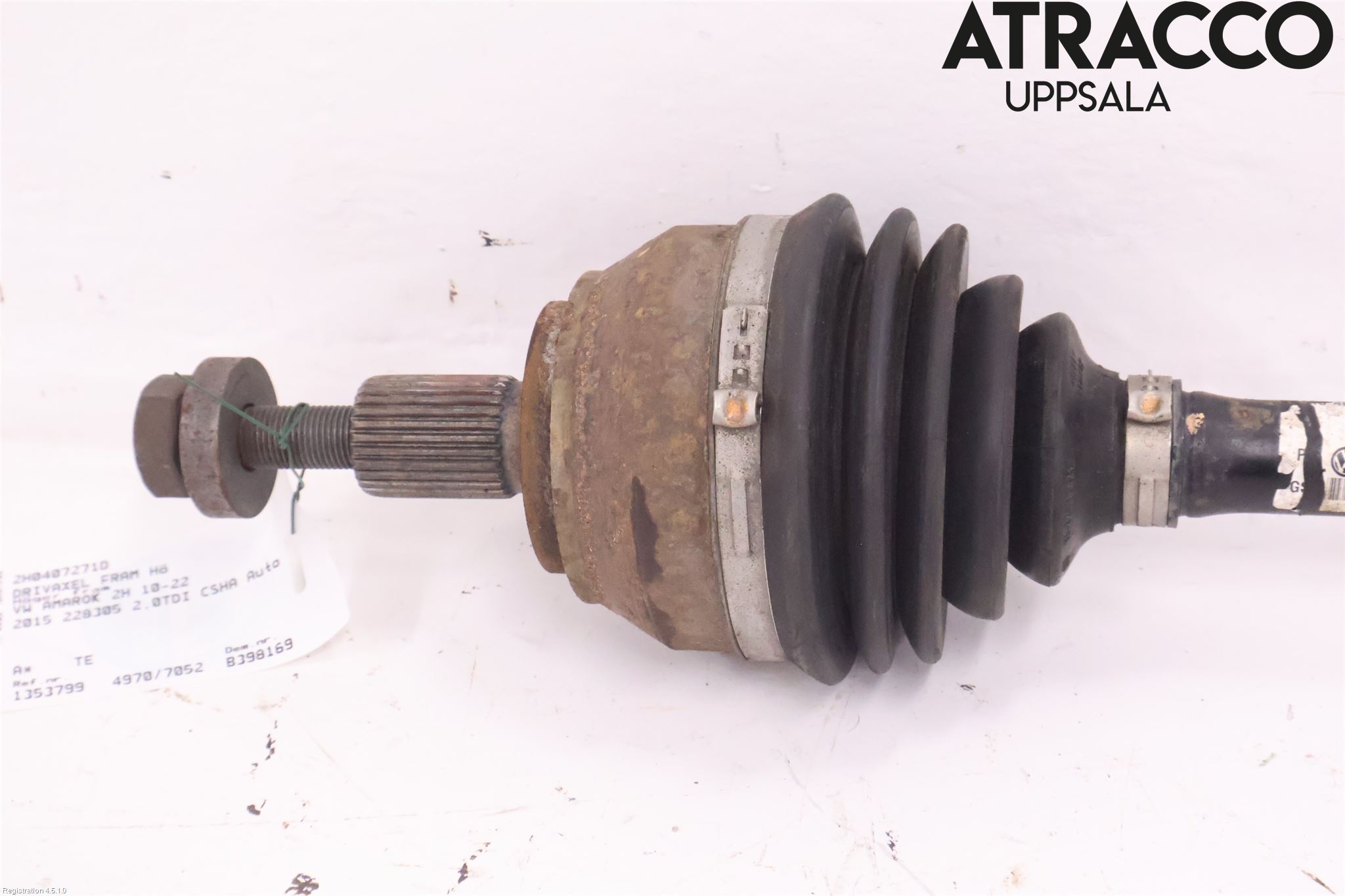 Volkswagen VW AMAROK 2H 10-22 Drivaxel Fram Höger