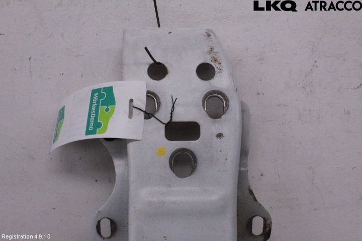 Toyota YARIS XP130 12-14 Stötfångarbalk Fram