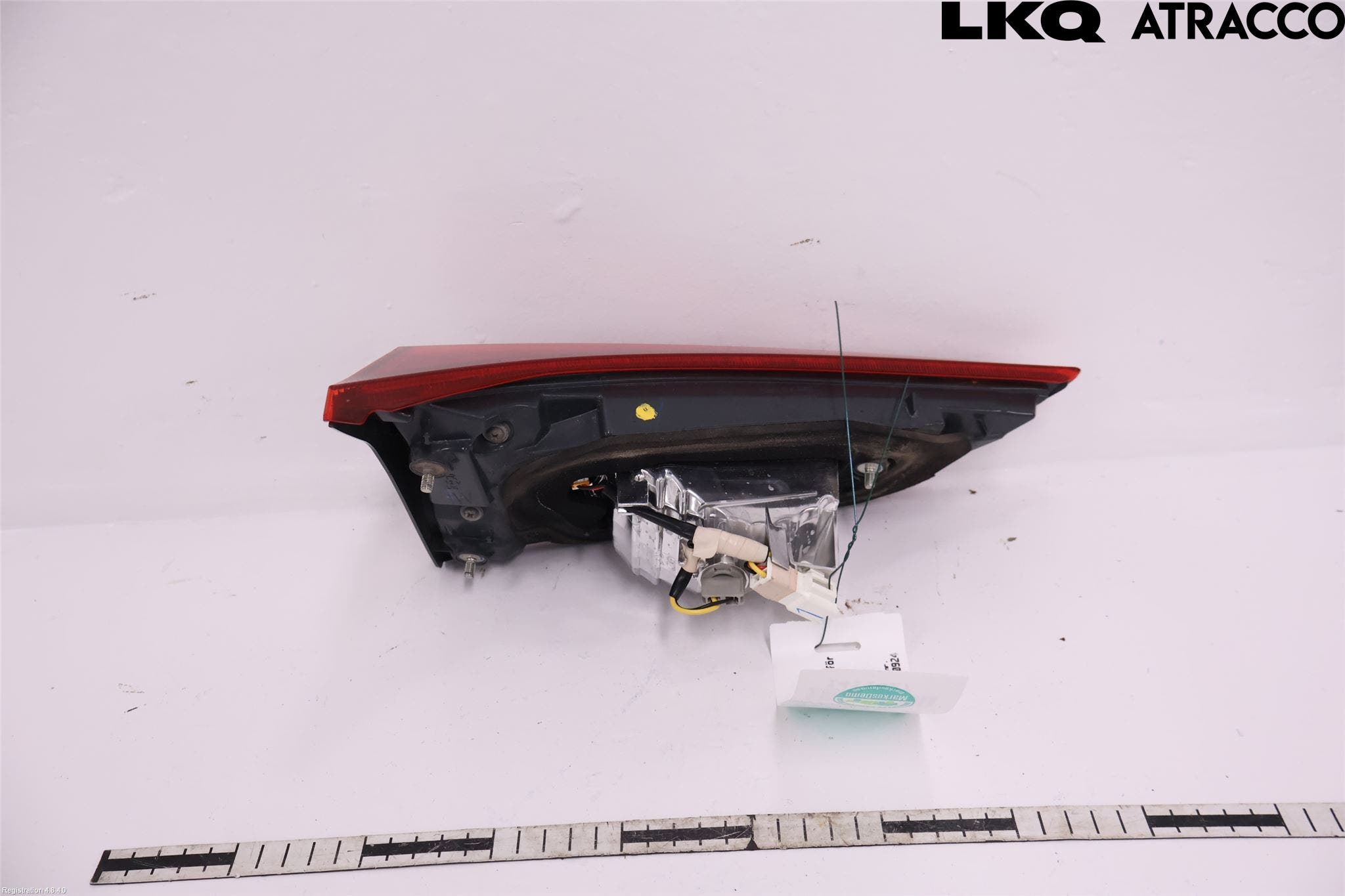 Toyota AURIS 13-19 Bakljus Lucka Hö