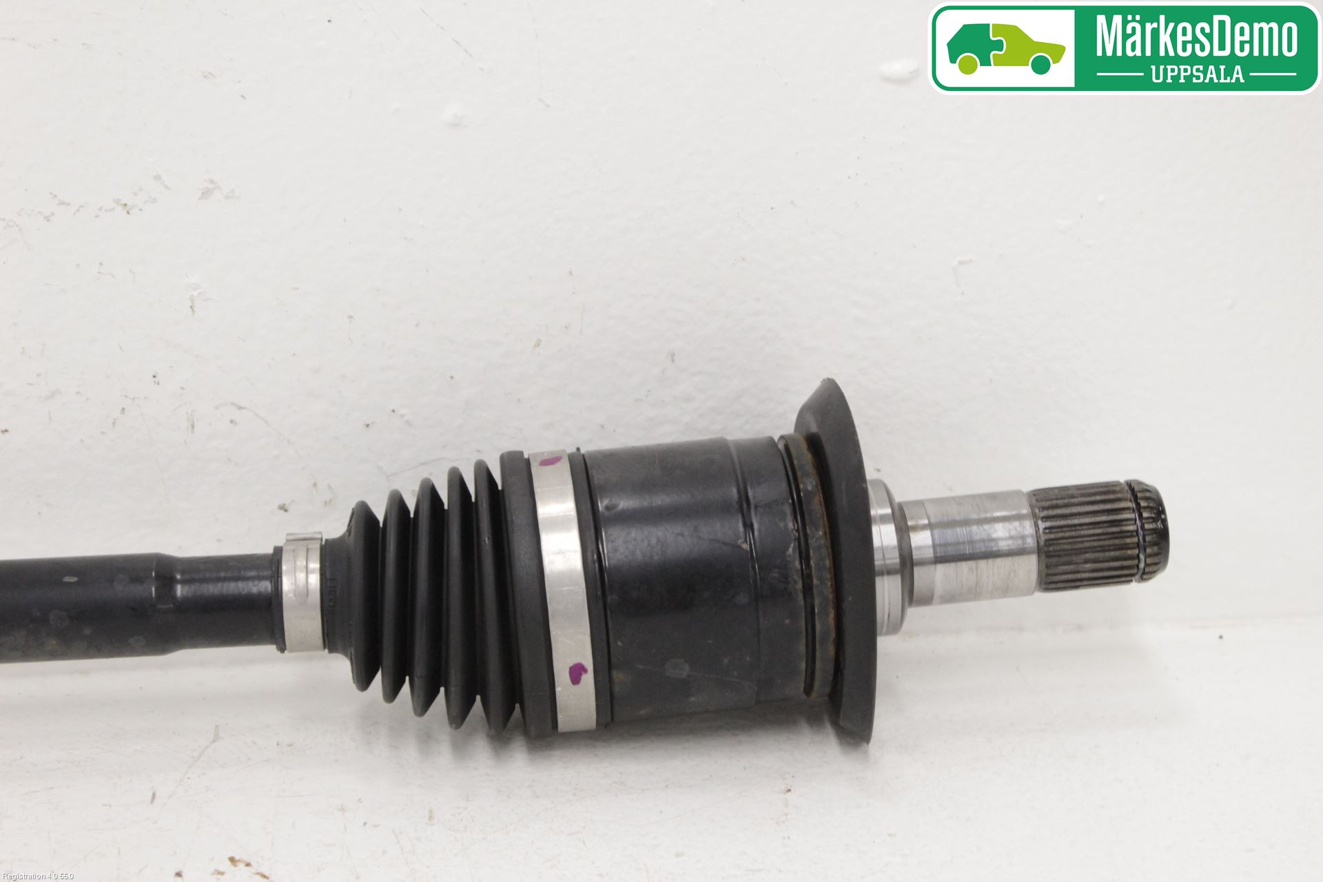 BMW 1 F20/F21 11-19 Drivaxel Bak Höger