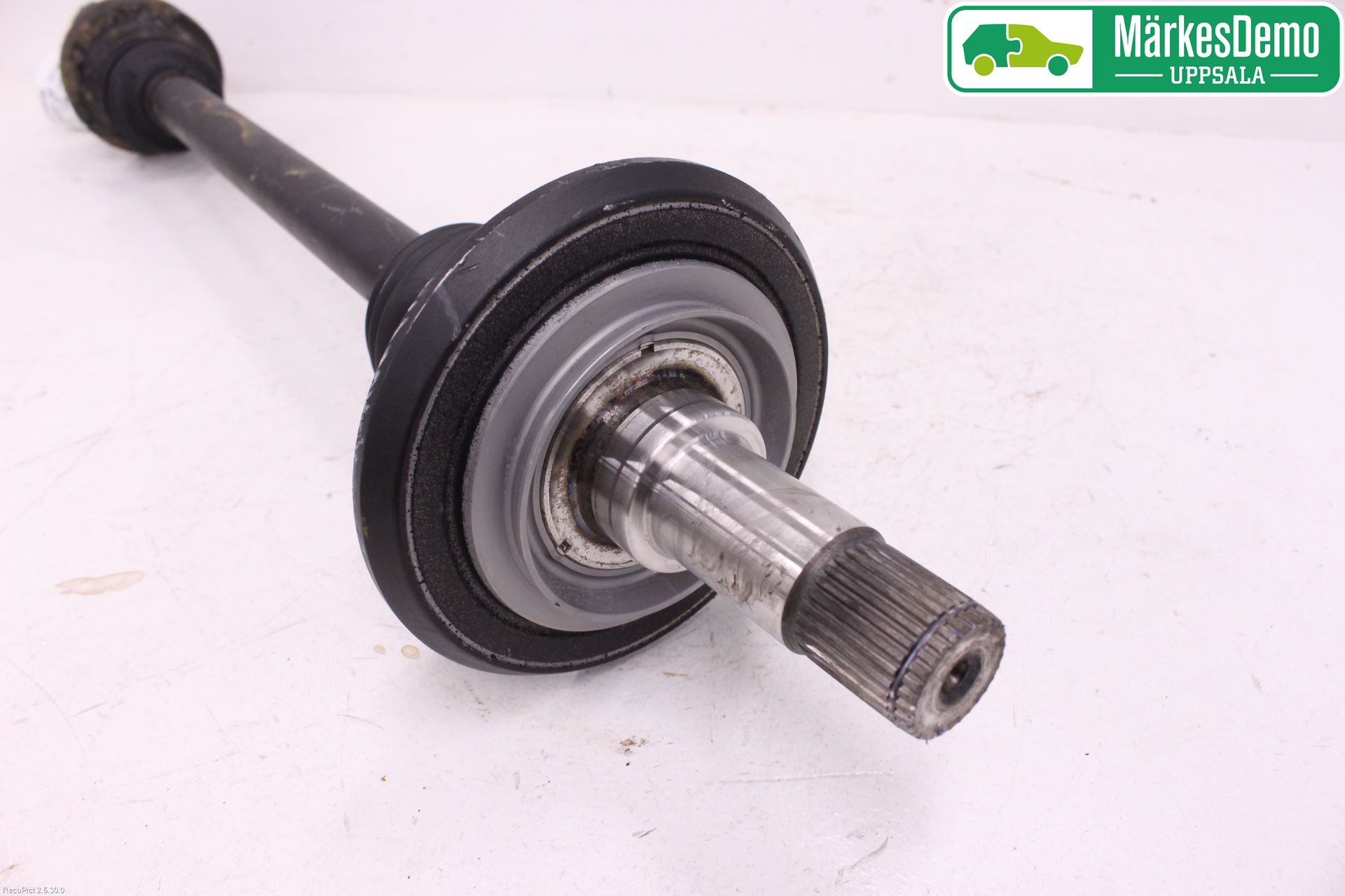 Mercedes-Benz MB E-KLASS (W213) 16-23 Drivaxel Bak Vänster