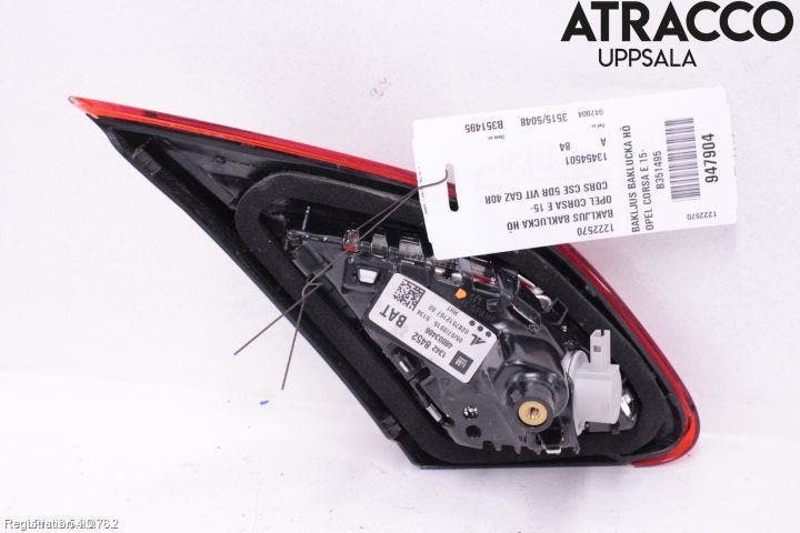 Opel CORSA E 15-19 Bakljus Lucka Hö