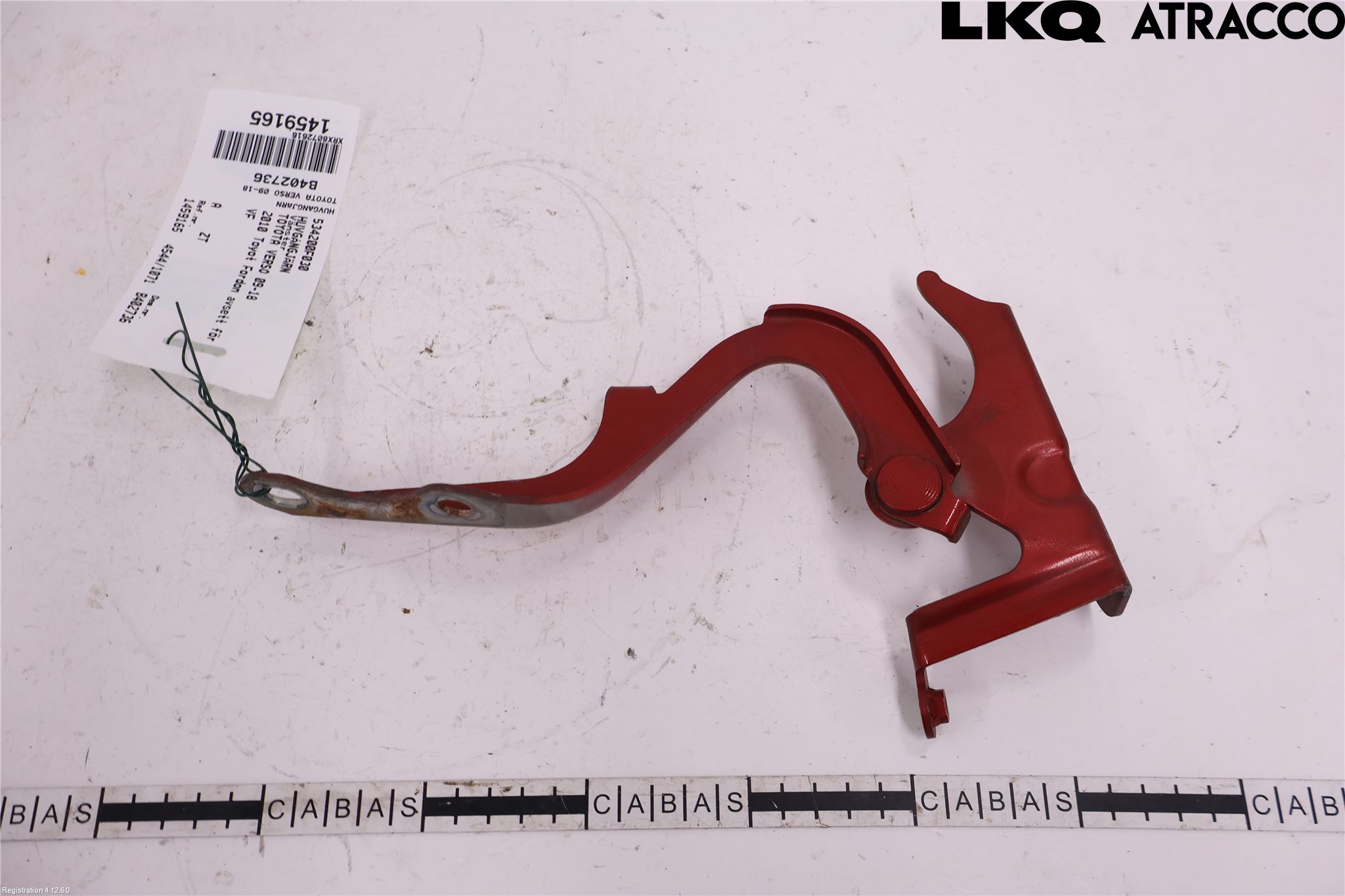 Toyota VERSO 09-18 Huvgångjärn