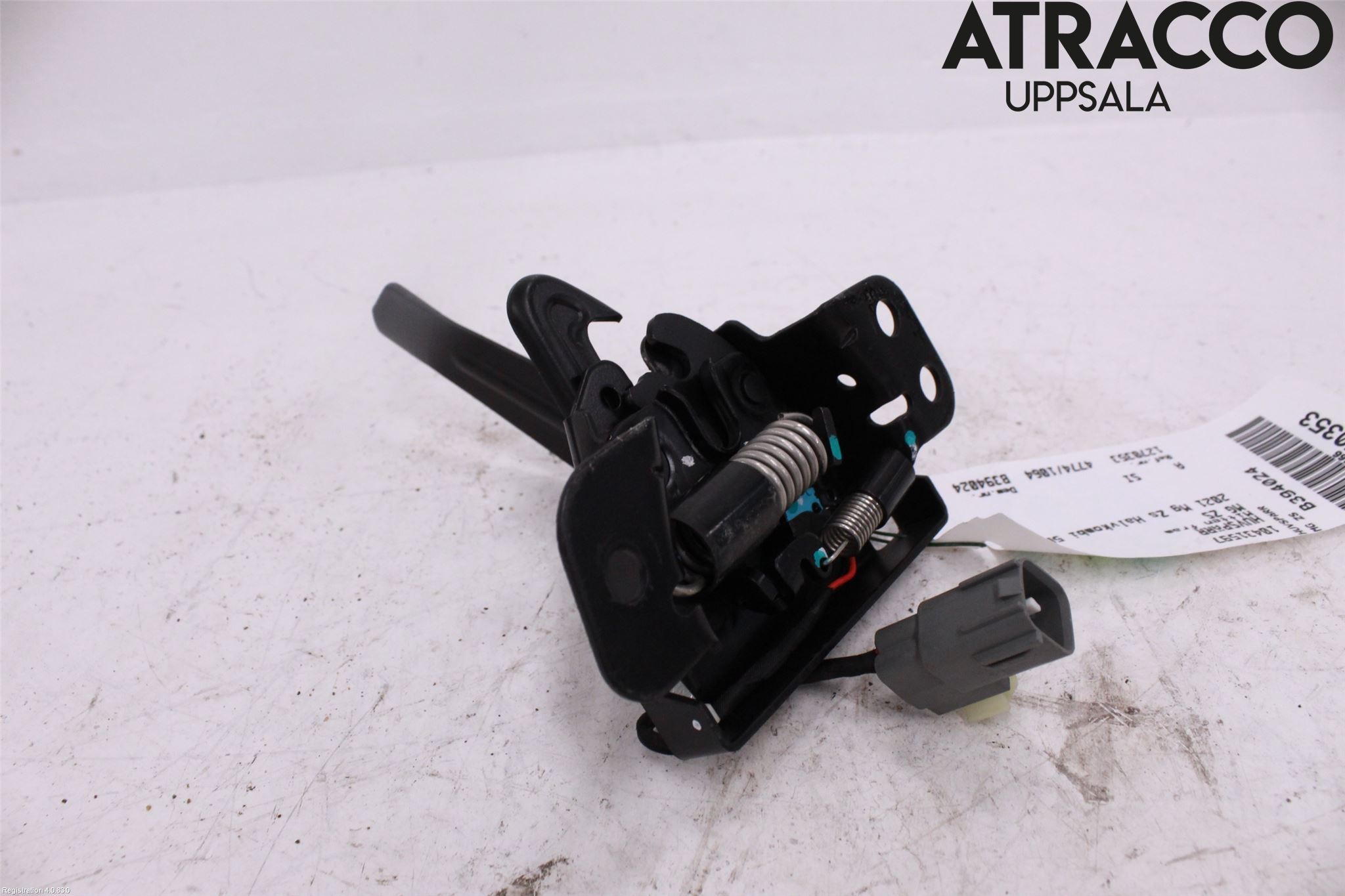 MG ZS EV 20- Huv Spärr