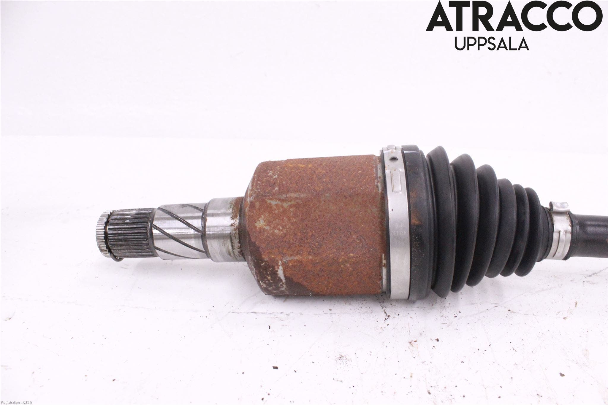 Tesla MODEL 3 17- Drivaxel Bak Höger