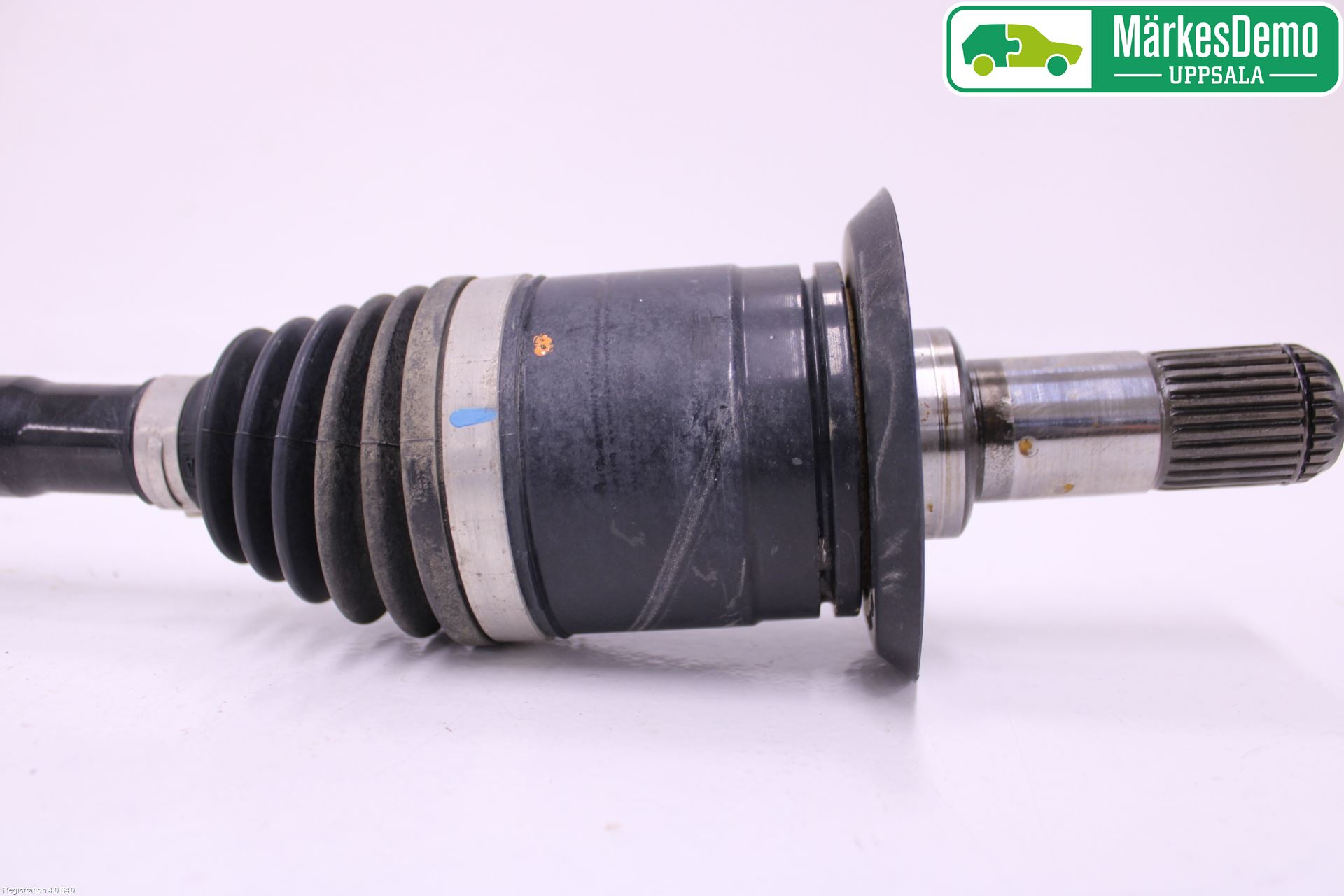 BMW 1 F20/F21 11-19 Drivaxel Bak Vänster