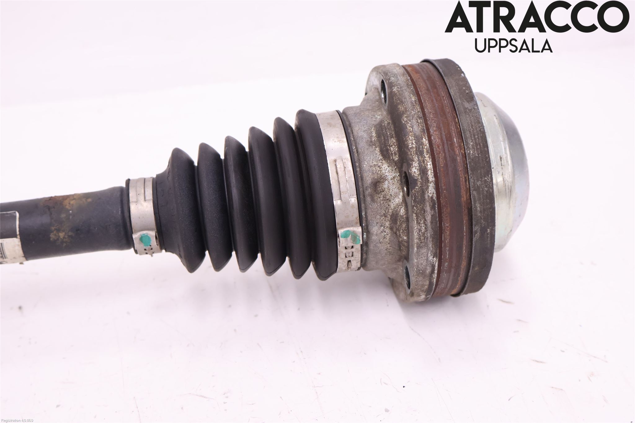 Volkswagen VW POLO 10-17 Drivaxel Fram Vänster