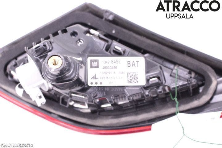 Opel CORSA E 15-19 Bakljus Lucka Hö