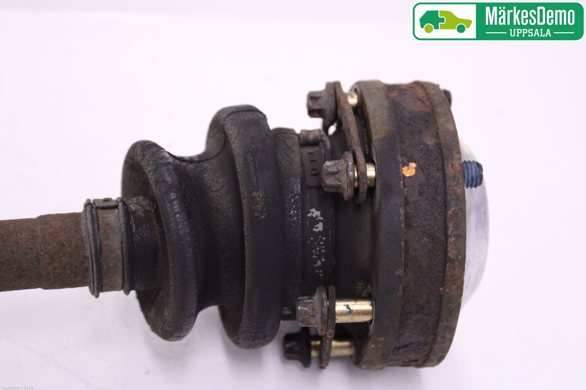 Mercedes-Benz MB C (203) 00-07 Drivaxel Bak Vänster