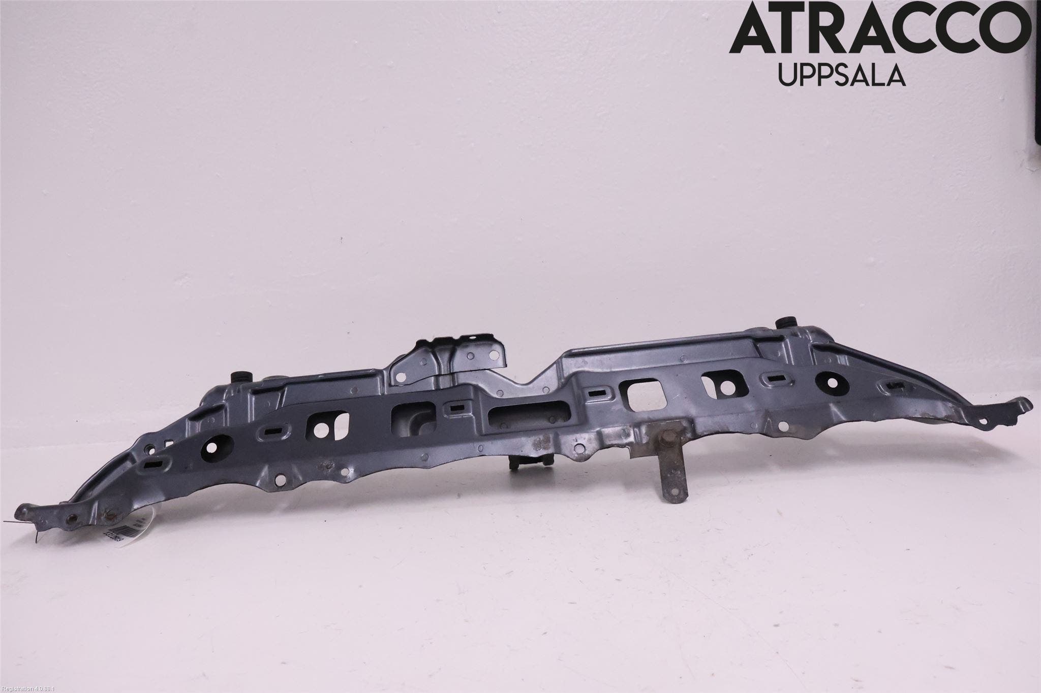 Toyota YARIS XP90 06-11 Frontplåt