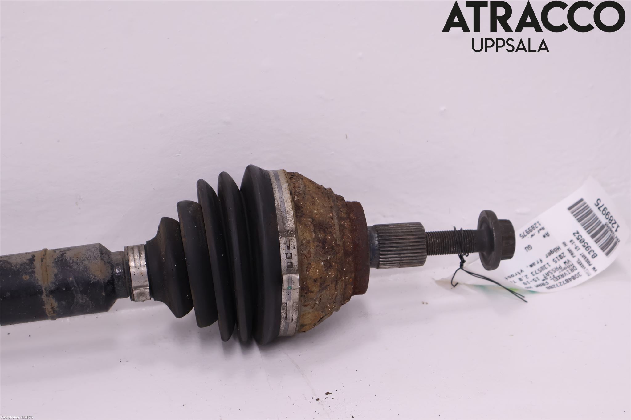 Volkswagen VW PASSAT 15-19 Drivaxel Fram Höger