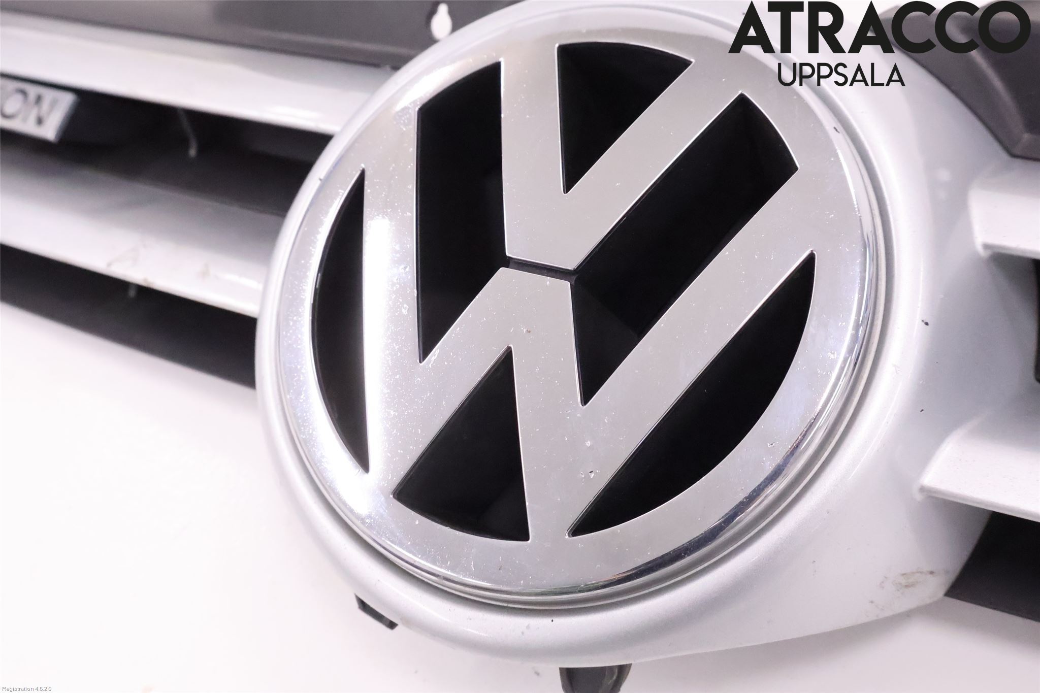 Volkswagen VW GOLF V 04-09 Grill Komp