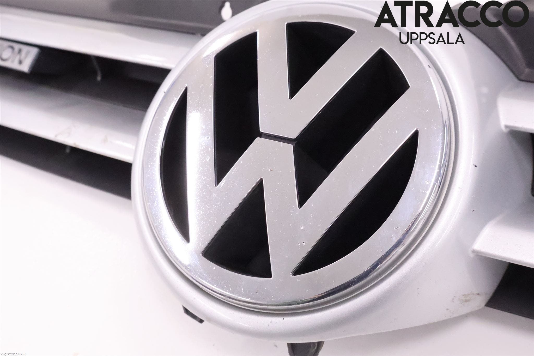 Volkswagen VW GOLF V 04-09 Grill Komp