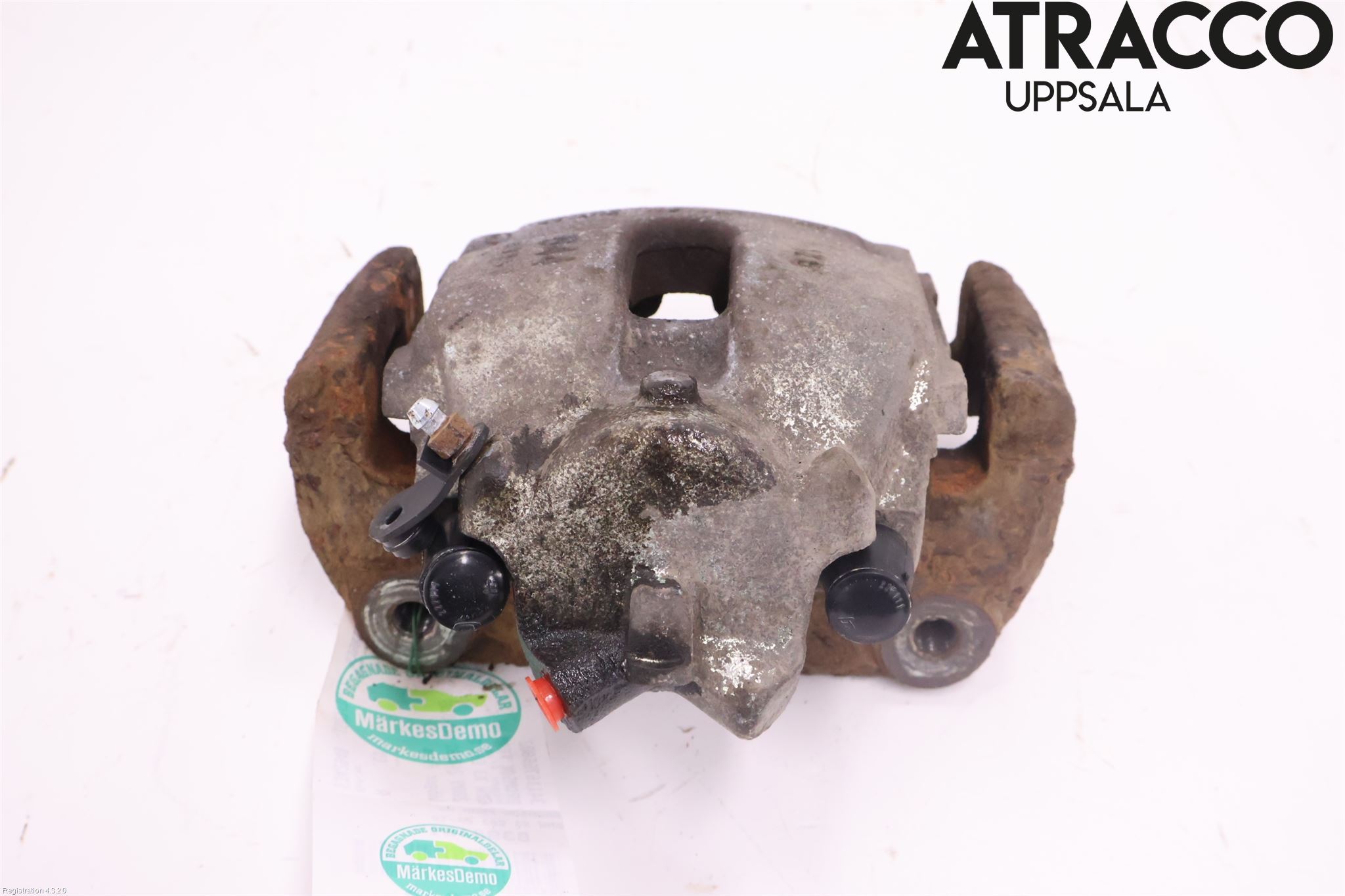 BMW X3 E83     03-10 Bromsok Fram Höger