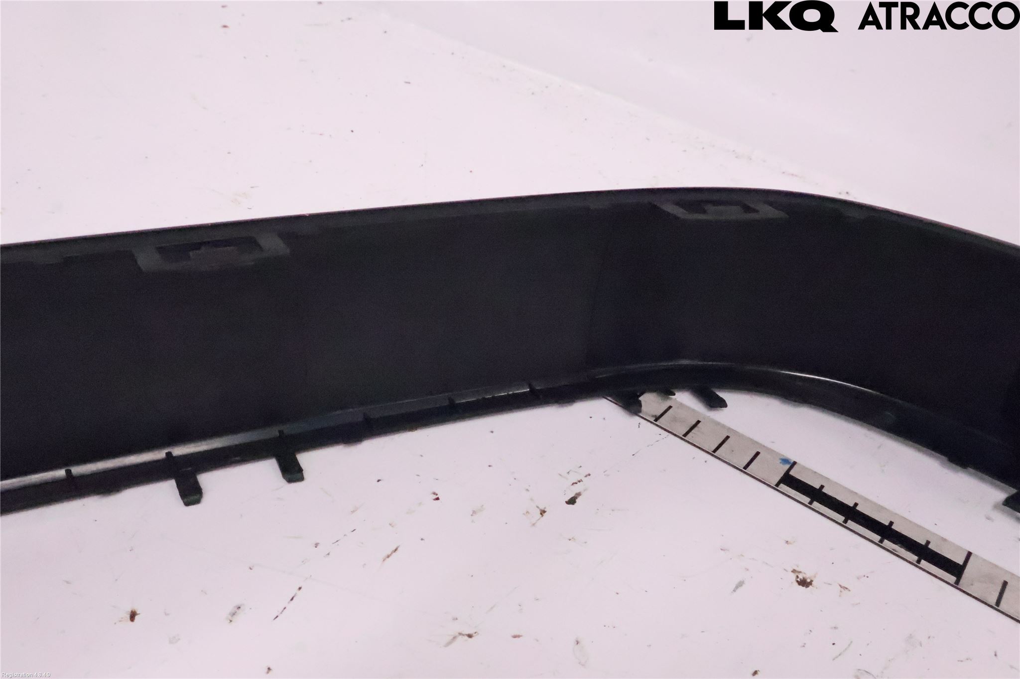 BMW 3 E30 83-94 Stötfångarlist Fram