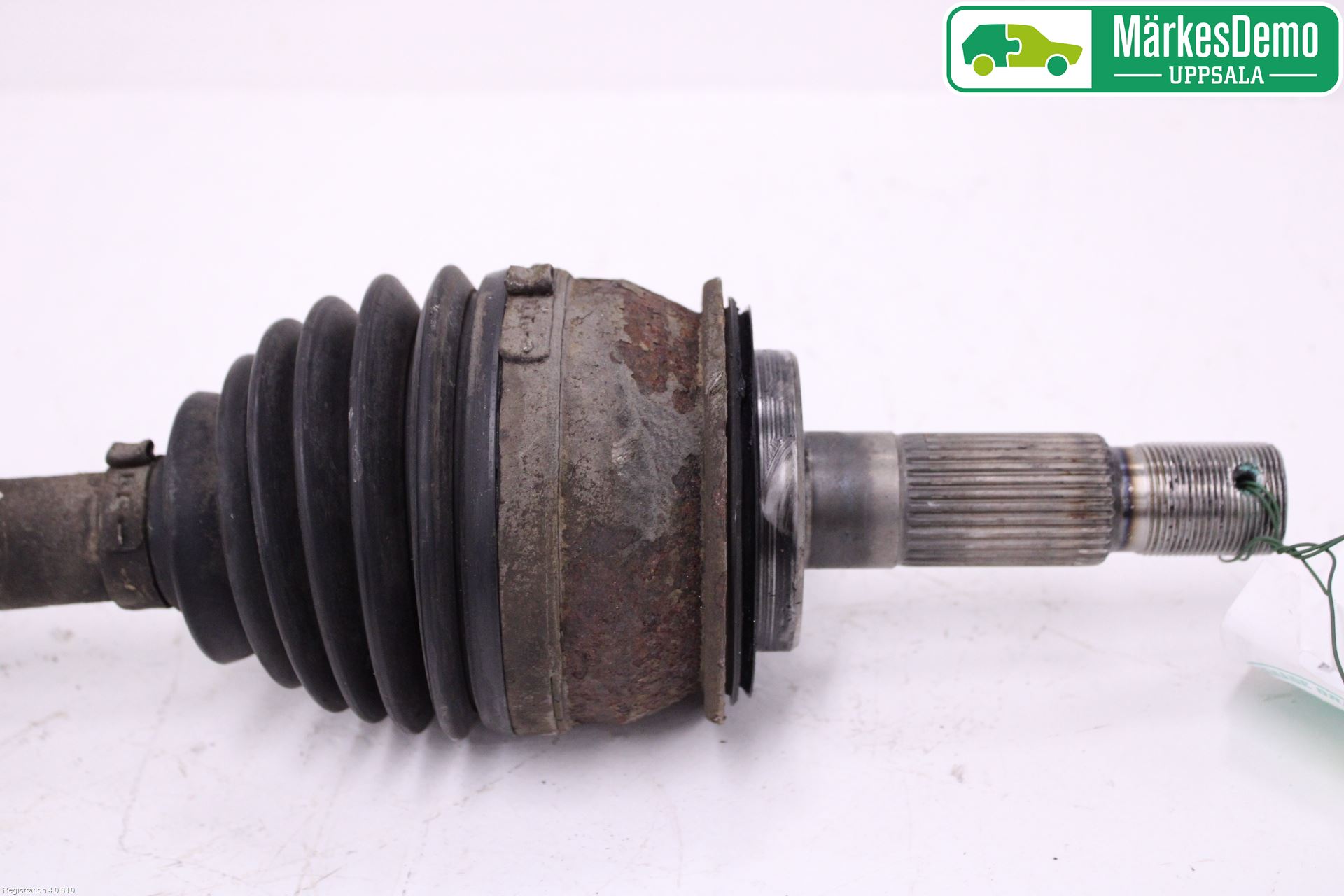 Toyota HILUX 05-16 Drivaxel Fram Vänster