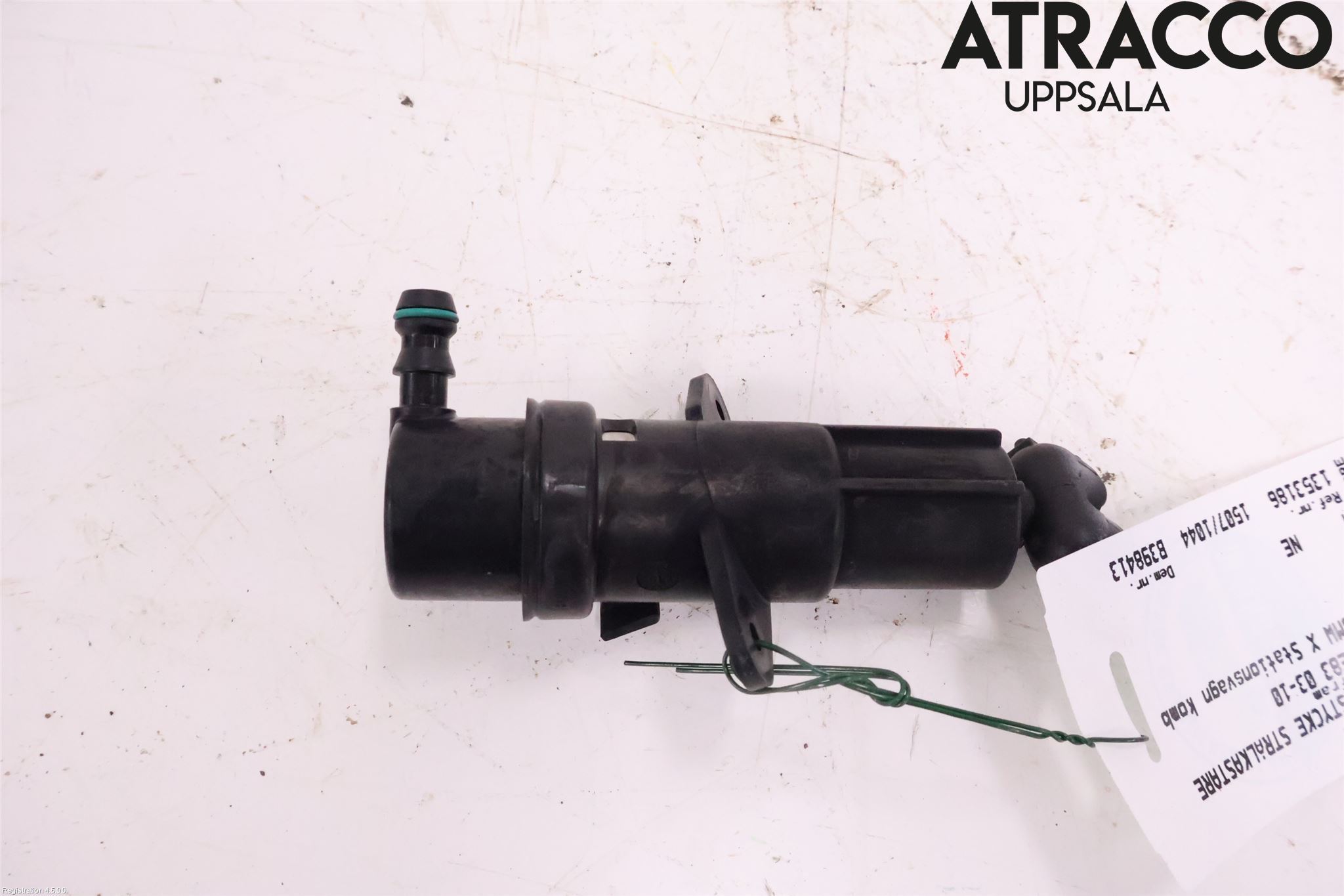 BMW X3 E83     03-10 Spolarmunstycke Strålkastare