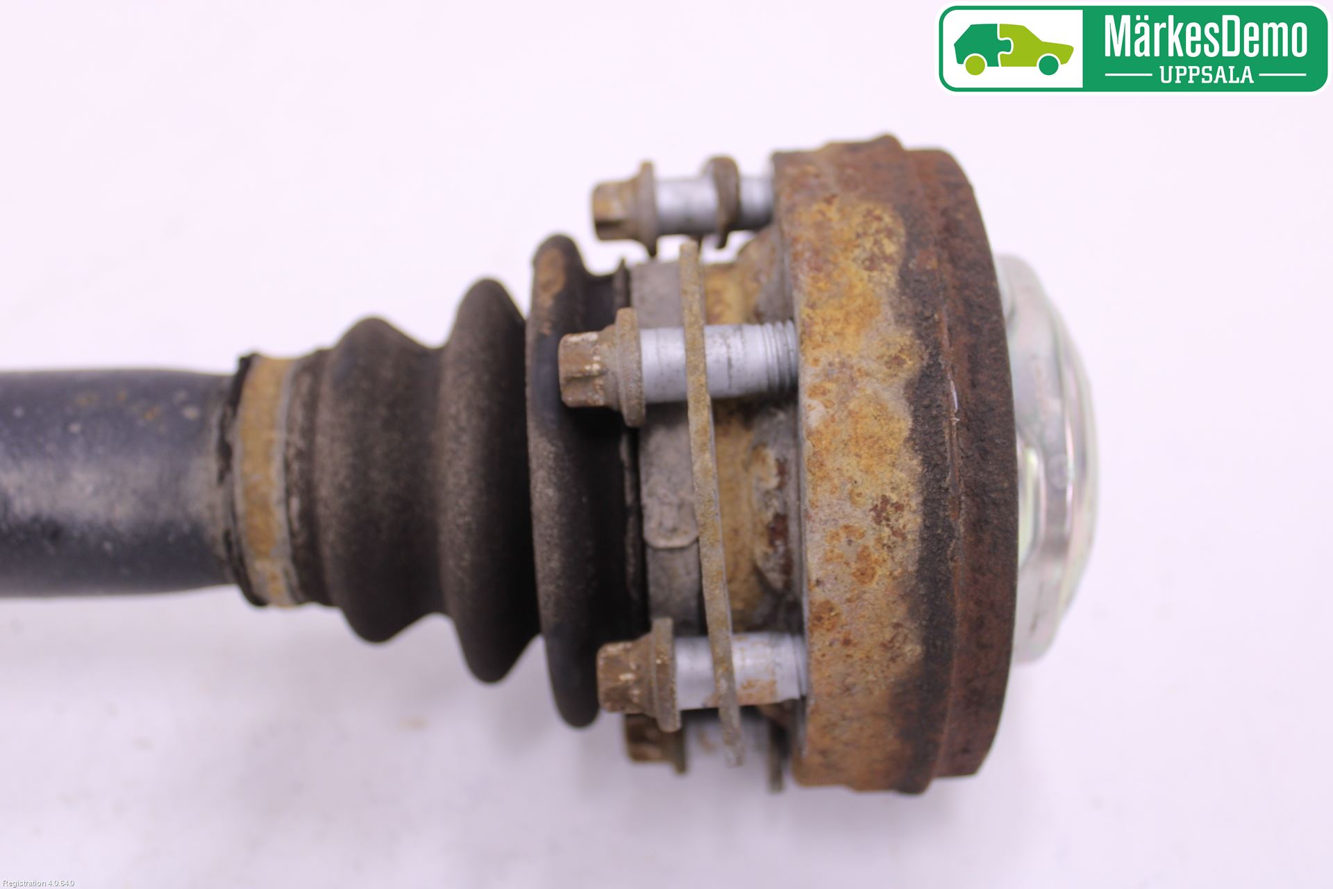 BMW 5 E60/61 Sed/Tou 02-10 Drivaxel Bak Höger