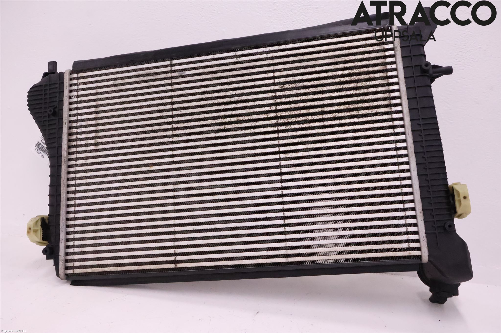 Volkswagen VW CADDY      04-10 Laddluft-Intercooler Kyl