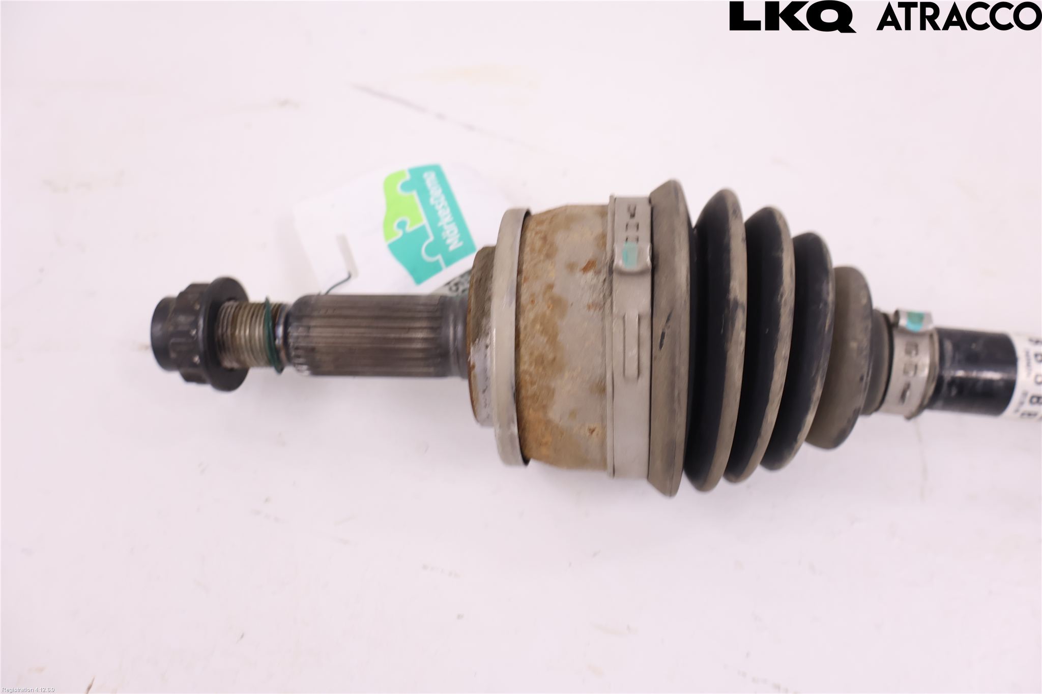 Toyota YARIS CROSS XP21 21- Drivaxel Fram Höger