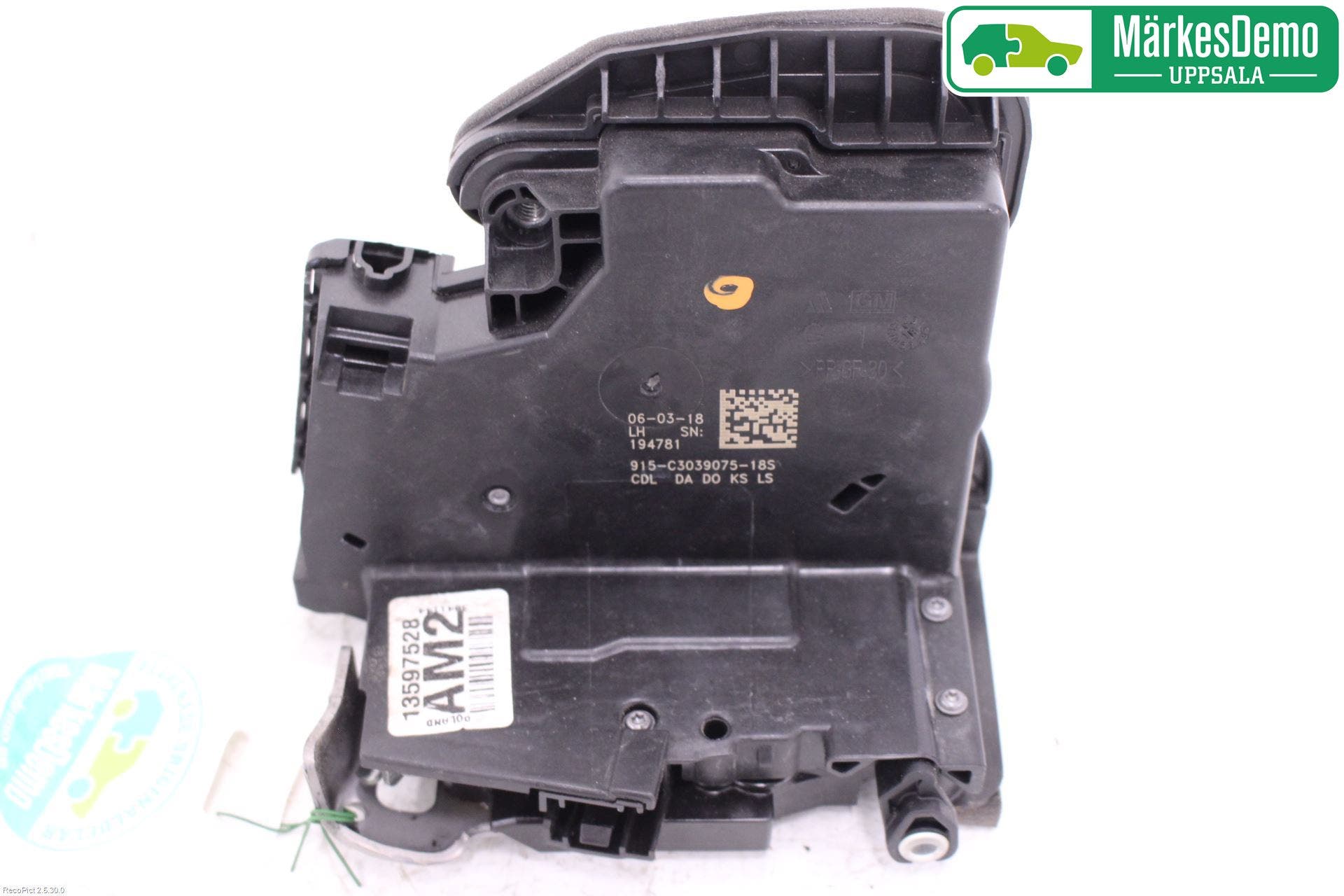 Opel INSIGNIA 17- Låskista-Dörrlås