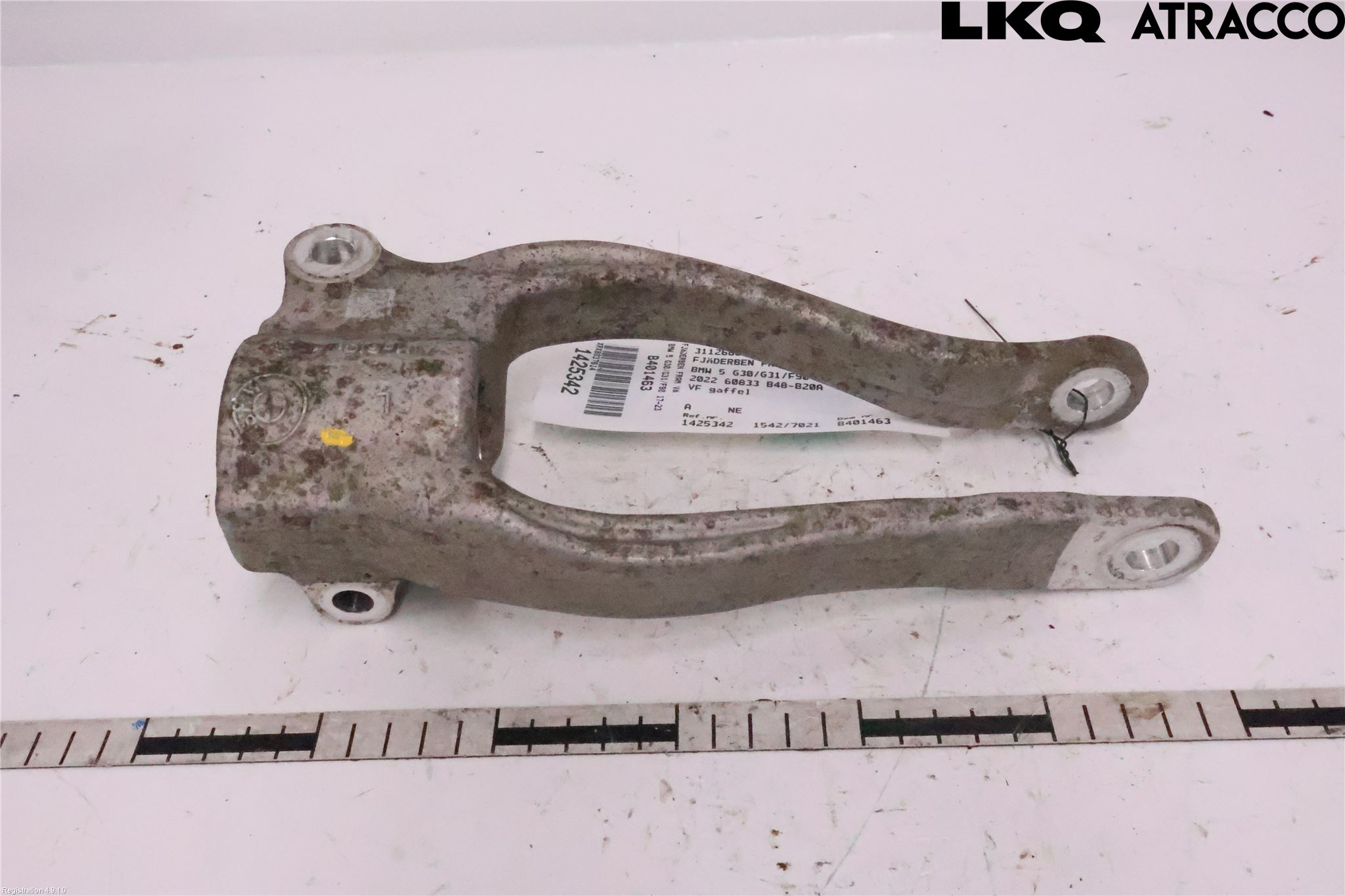 BMW 5 G30/G31/F90 17-23 Fjäderben Fram Vänster