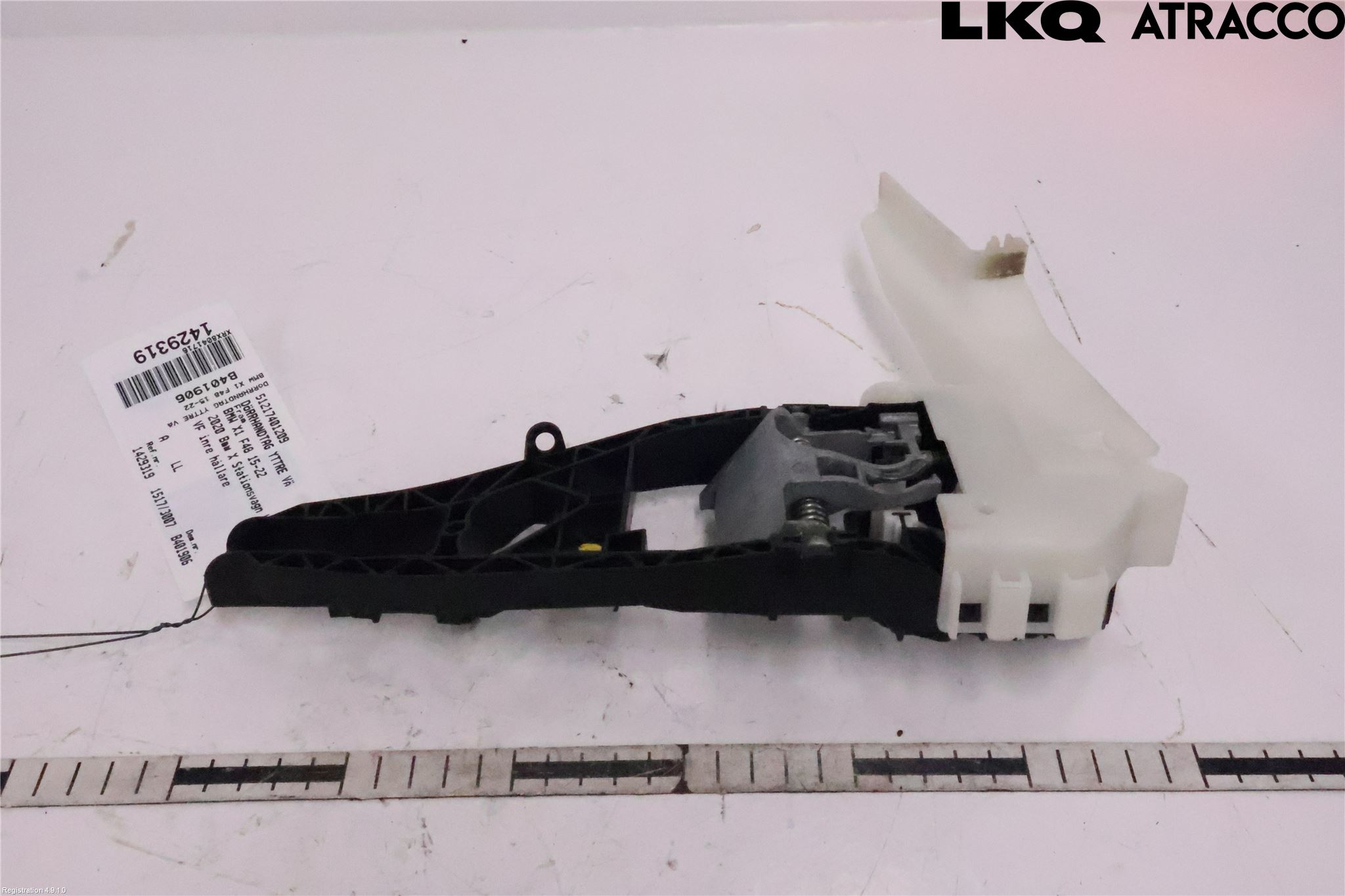 BMW X1 F48 15-22 Dörrhandtag Yttre Vä