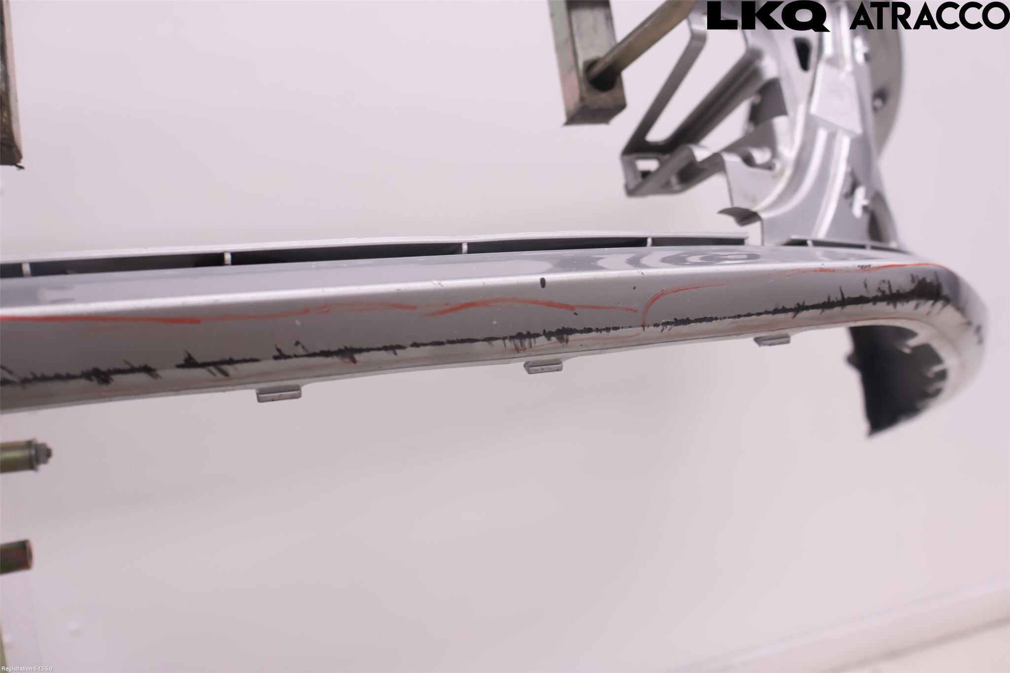 Volkswagen VW POLO 10-17 Stötfångarbeklädnad Fram