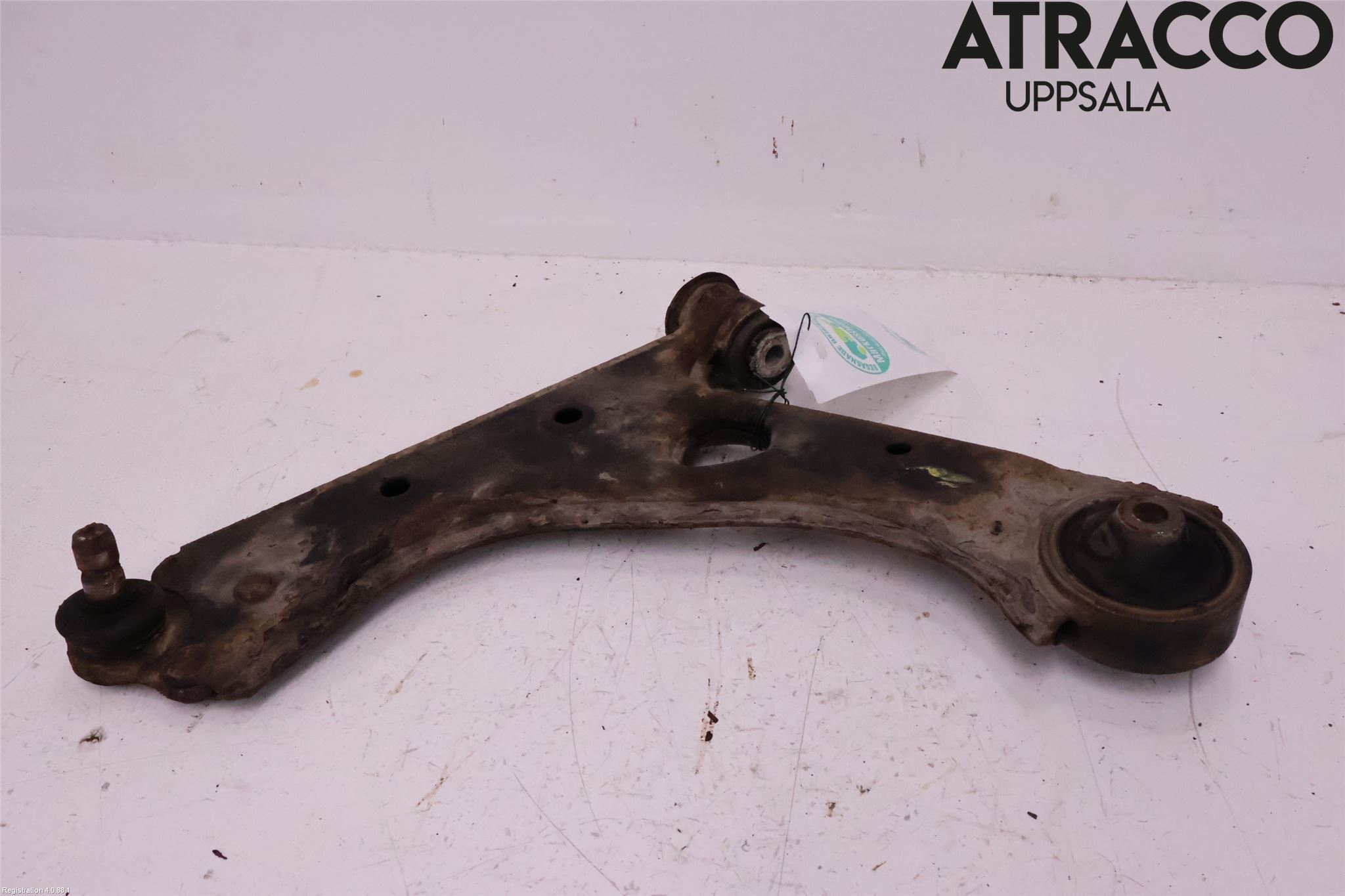 Opel CORSA D 07-14 Bärarm Fram Undre Vä