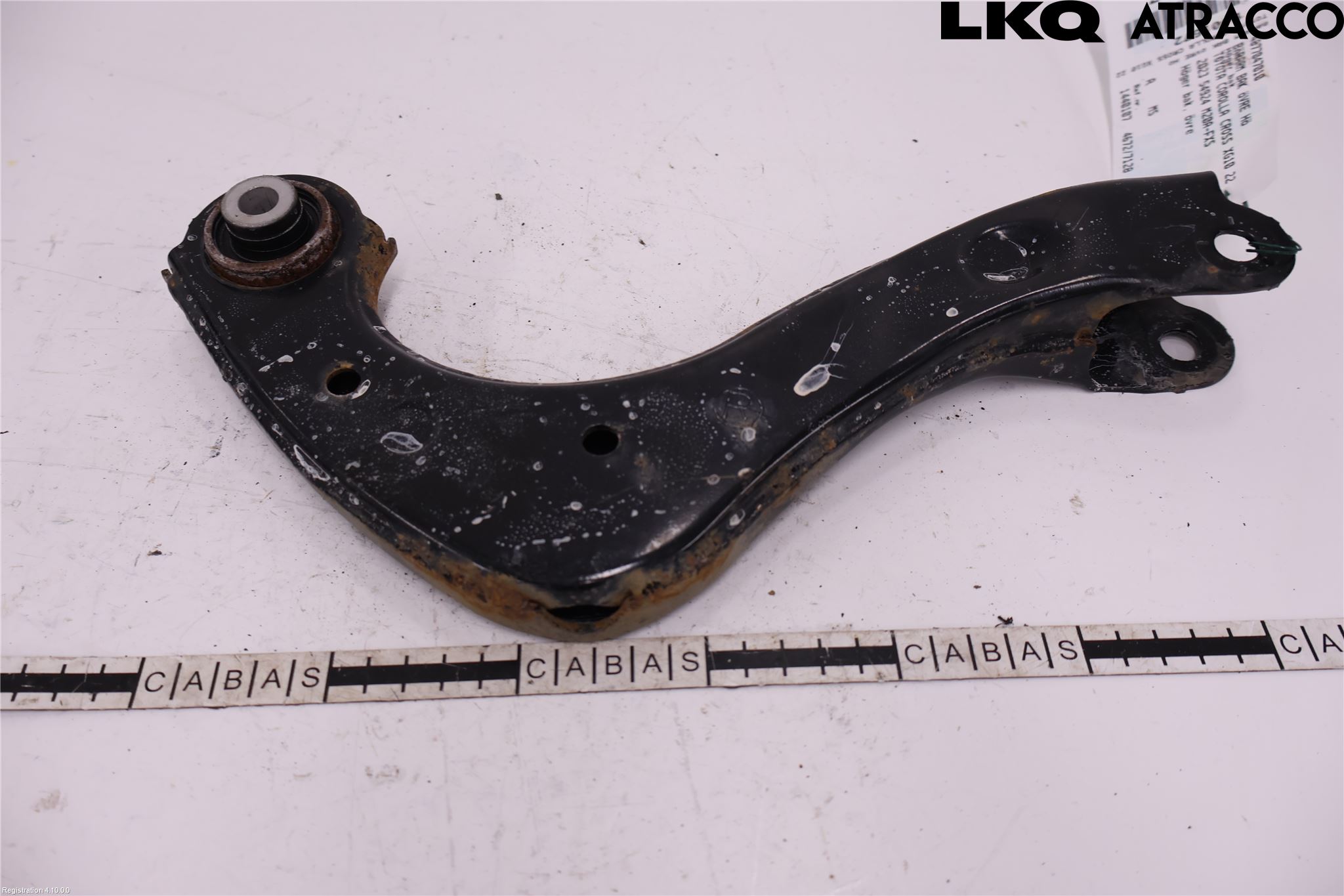 Toyota COROLLA CROSS XG10 22- Bärarm Bak Övre Höger