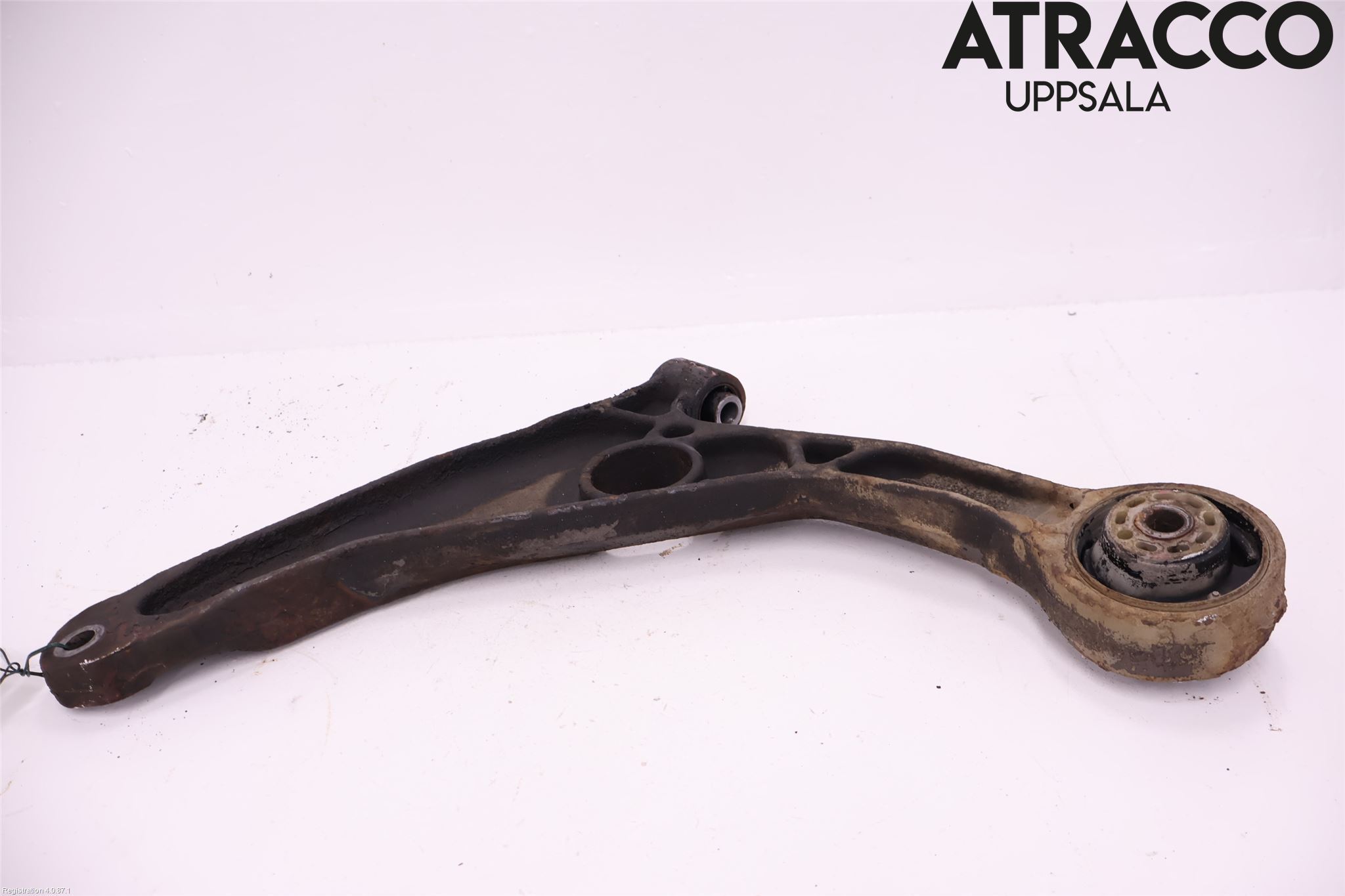 Fiat FREEMONT Bärarm Fram Undre Hö