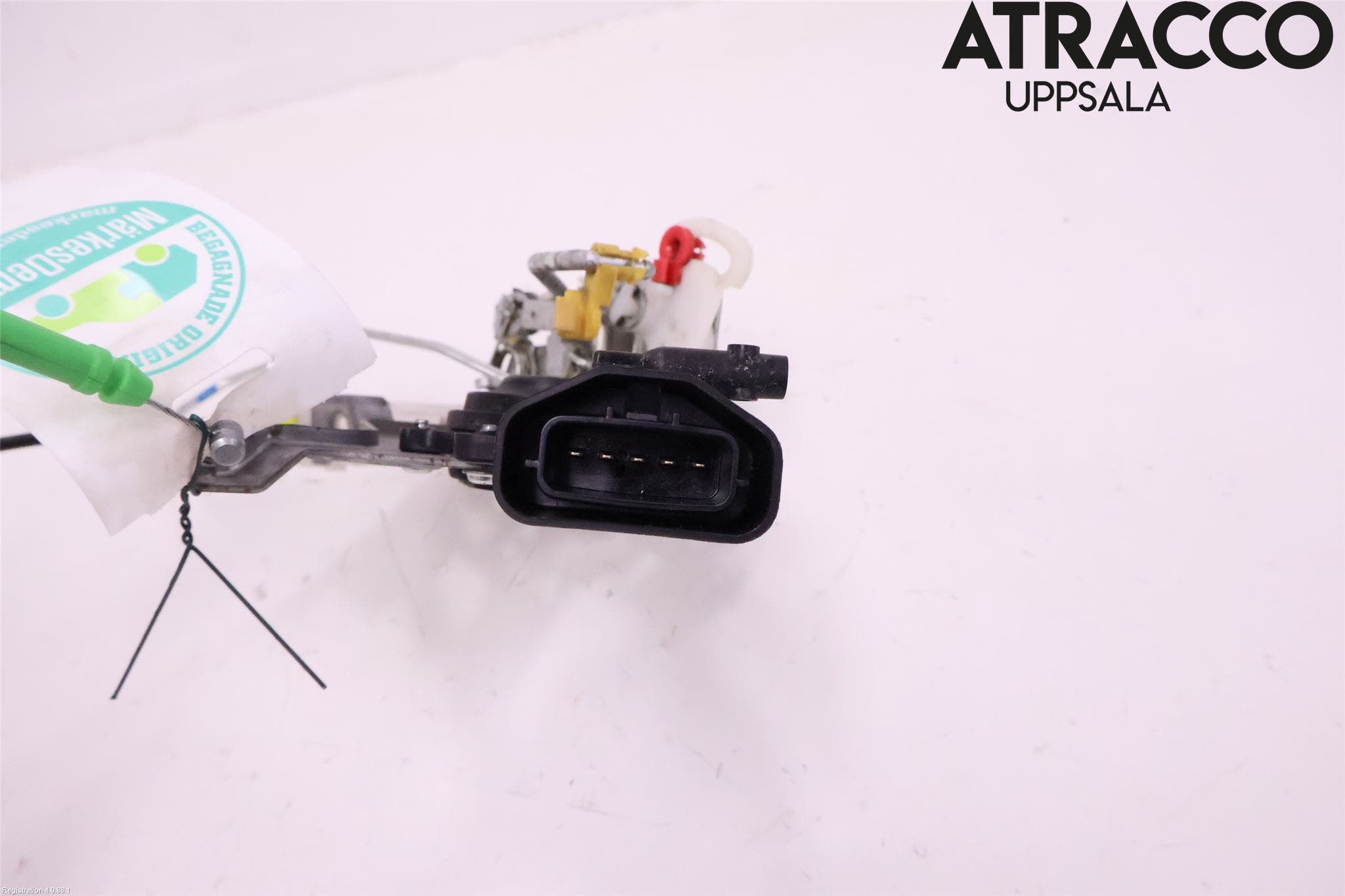 Toyota AYGO 06-14 Låskista-Dörrlås