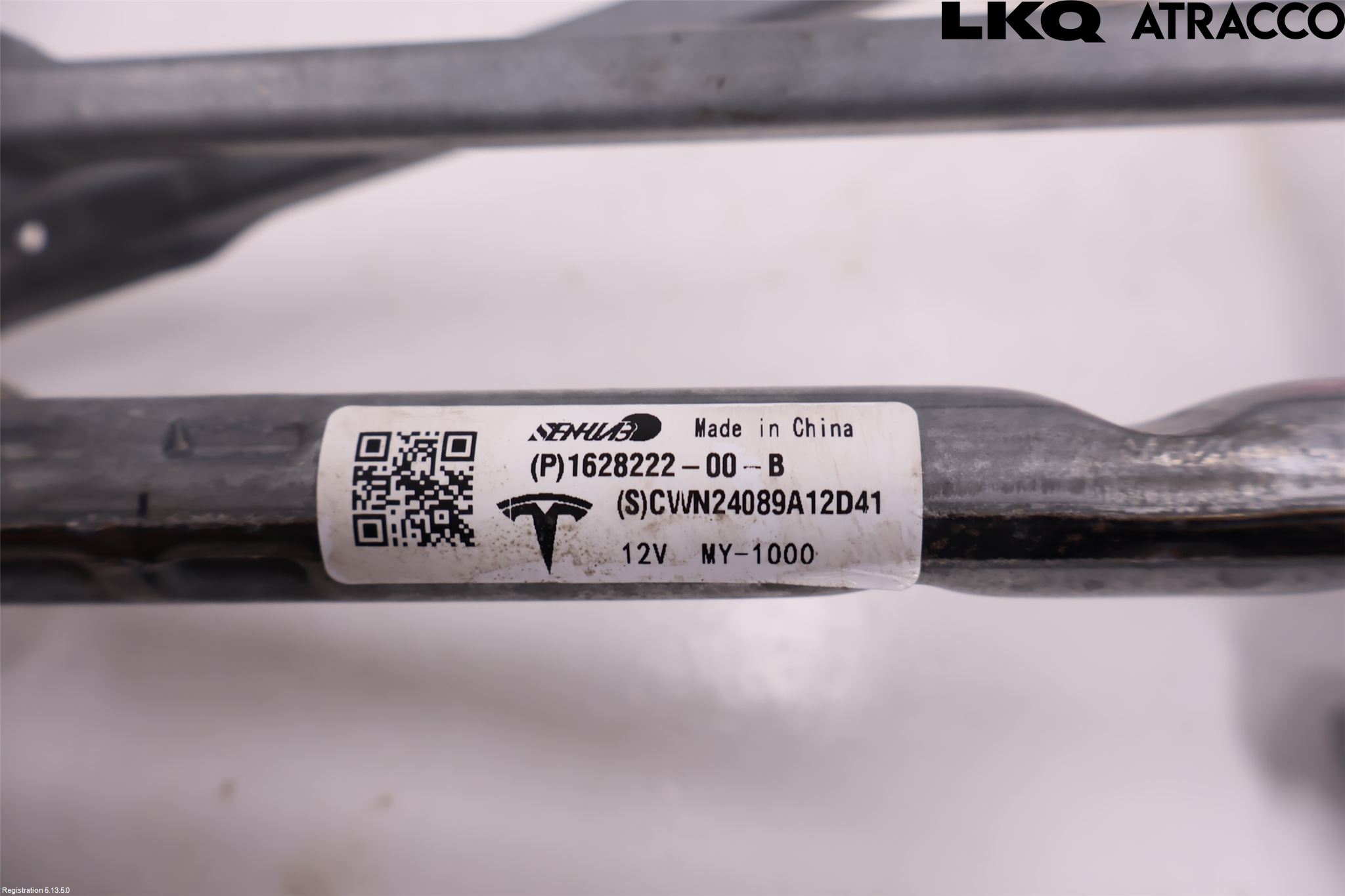 Tesla MODEL Y 21- Torkarmekanism Vindruta