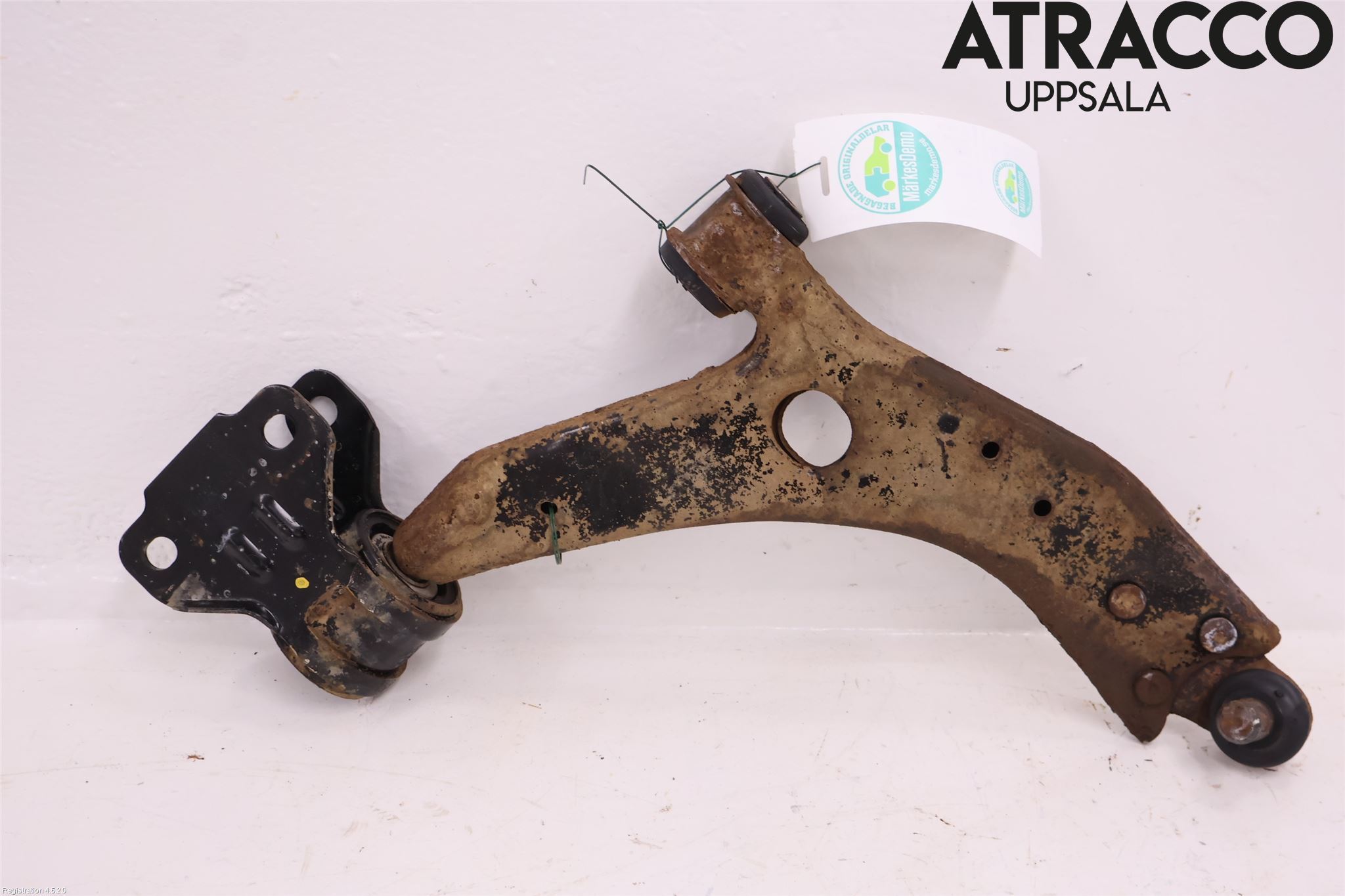 Ford FOCUS 11-14 Bärarm Fram Undre Hö