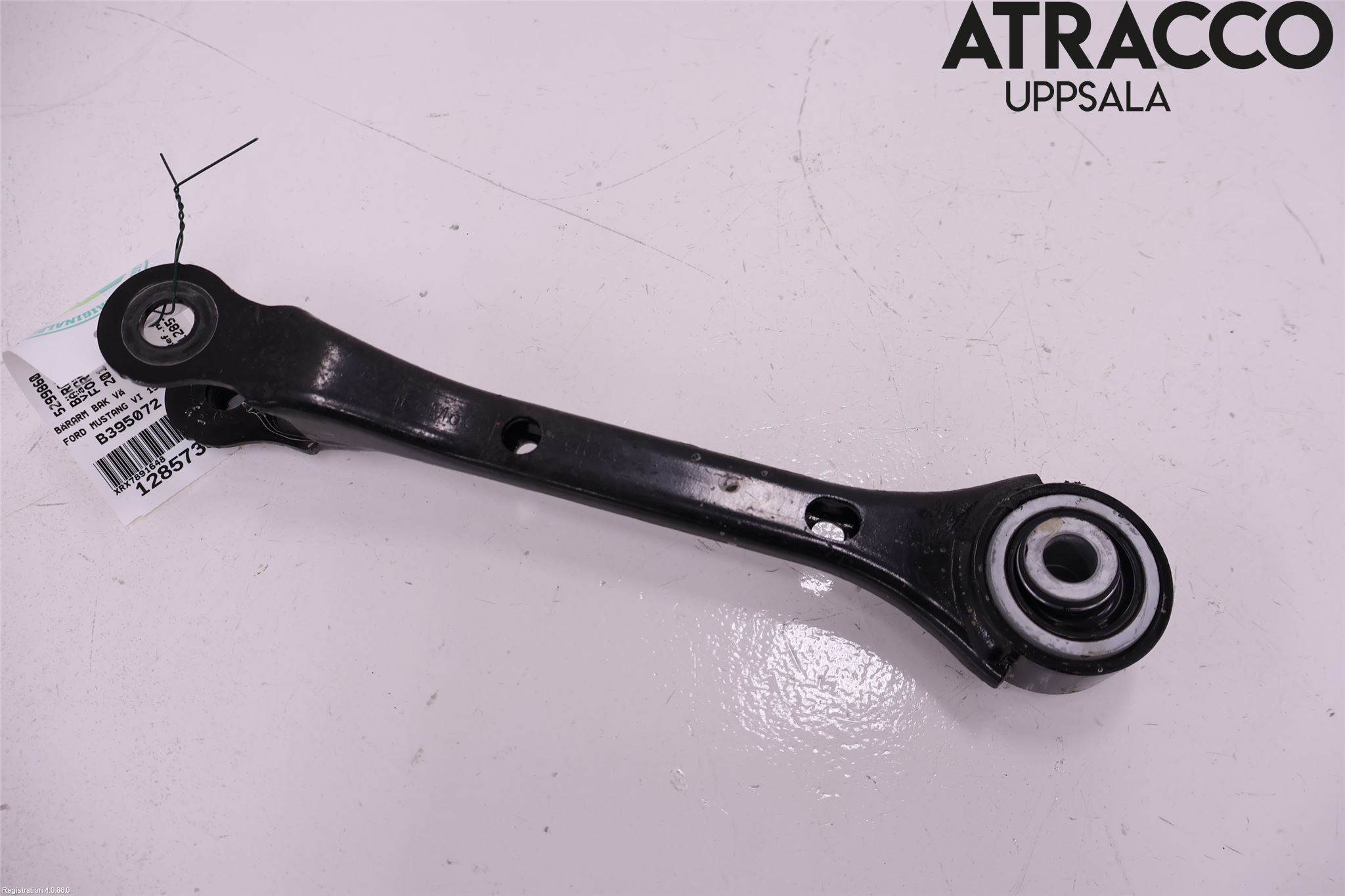 Ford MUSTANG VI 15-22 Bärarm Bak Vänster
