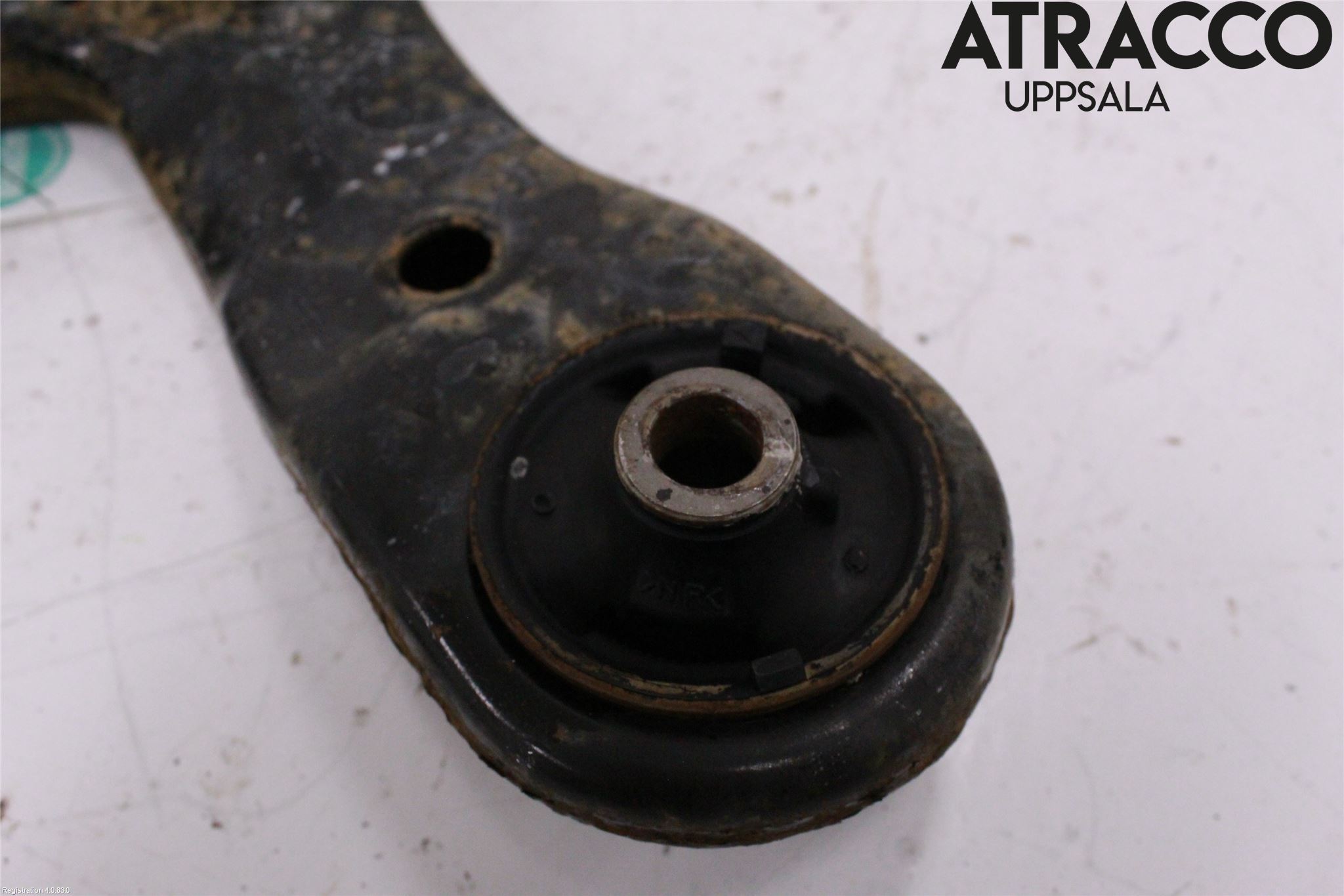 Toyota AURIS 10-12 Bärarm Fram Undre Hö