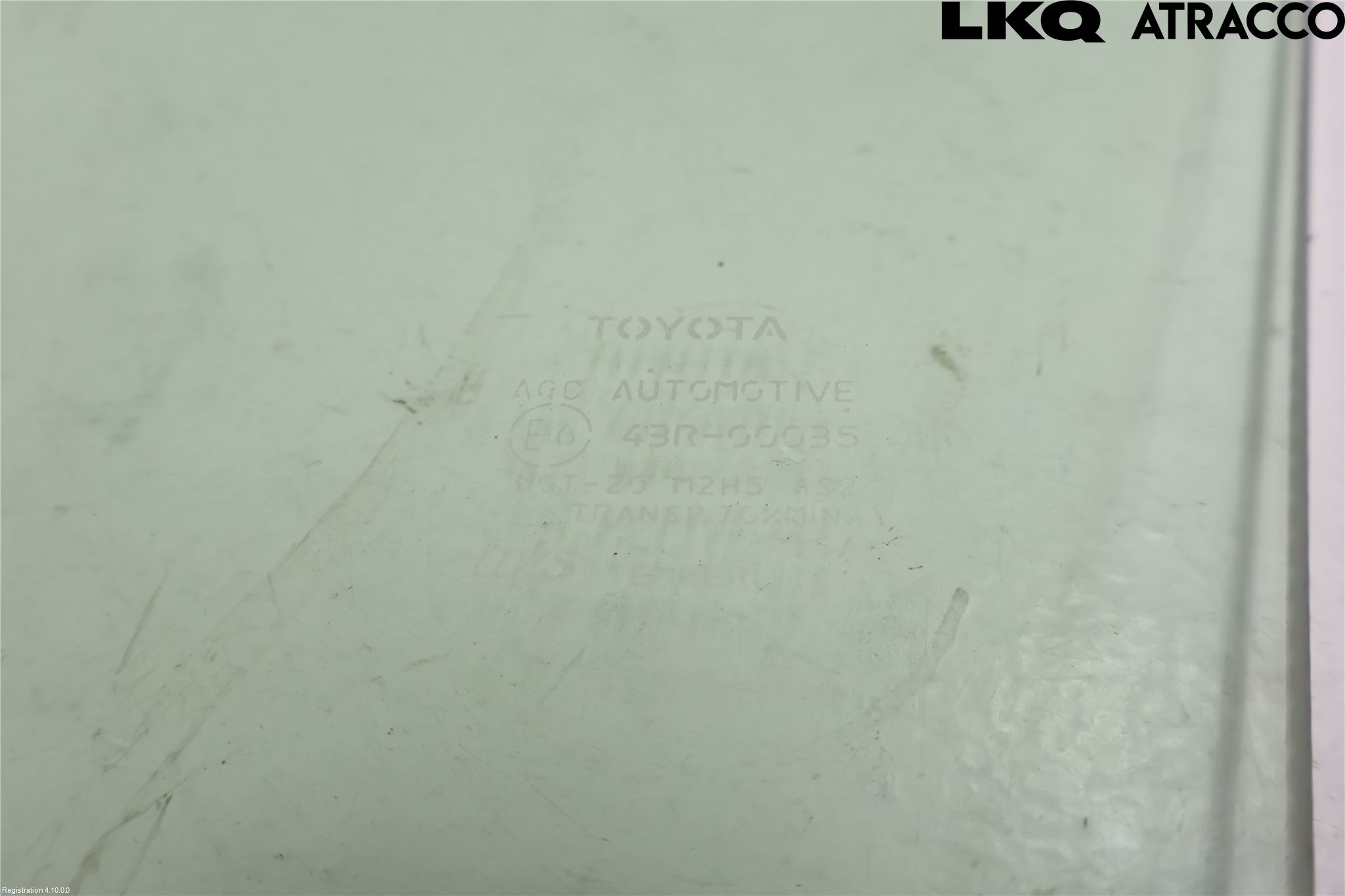 Toyota CAMRY 19-24 Dörruta Fram Höger