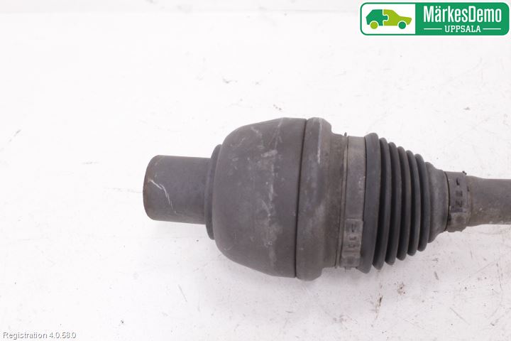 Mercedes-Benz MB B-KLASS (W246/W242) 12-19 Drivaxel Fram Höger