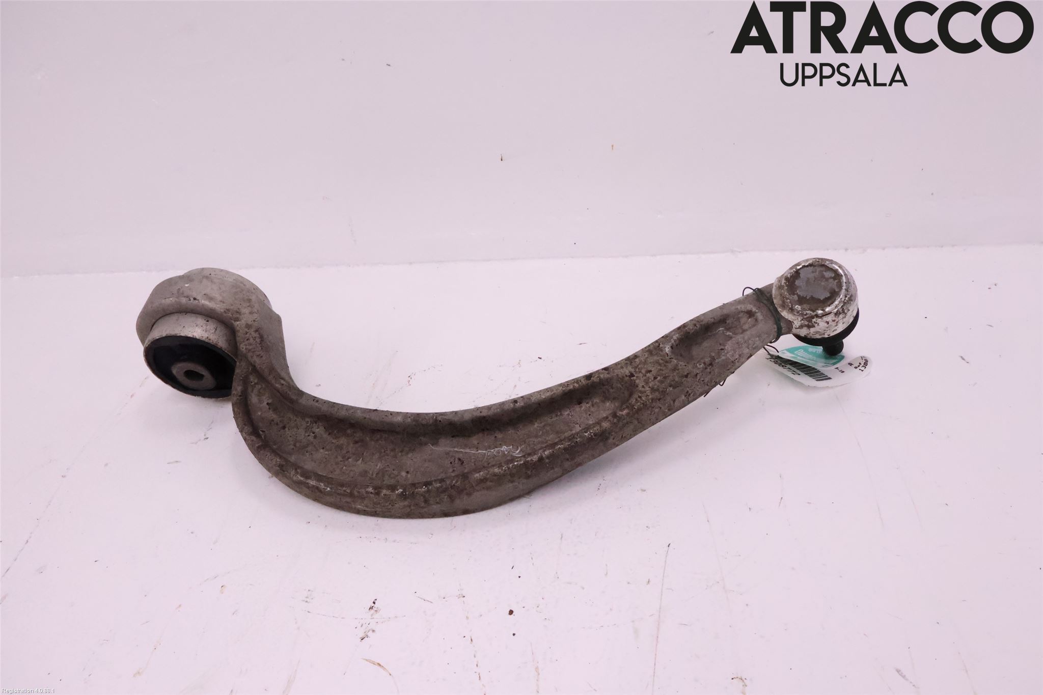 Audi A4 ALLROAD 09-16 Bärarm Fram Undre Vä